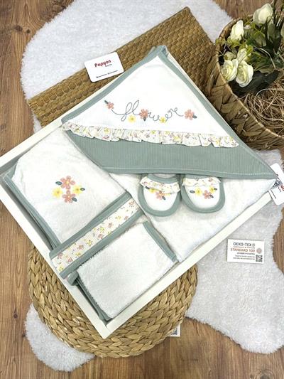 Çiçek Nakışlı Kız Bebek 4lü Havlu Bornoz Set