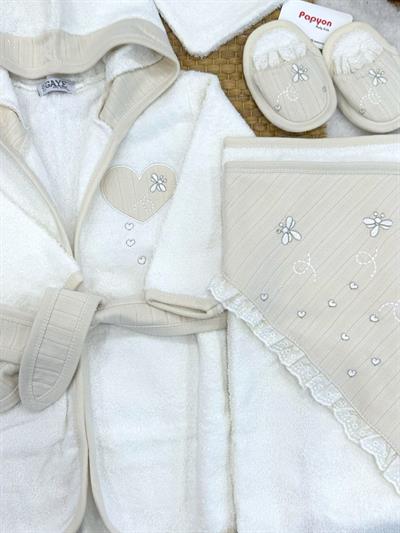 Kalp Arı Nakışlı Bebek 4lü Havlu Bornoz Set