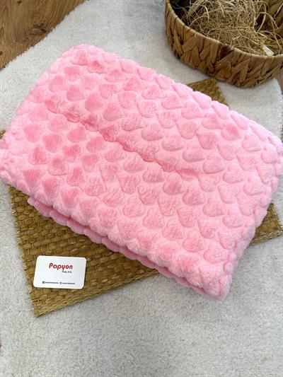 Kalp Kabartmalı Bebek Peluş Battaniye (100x120 Cm)