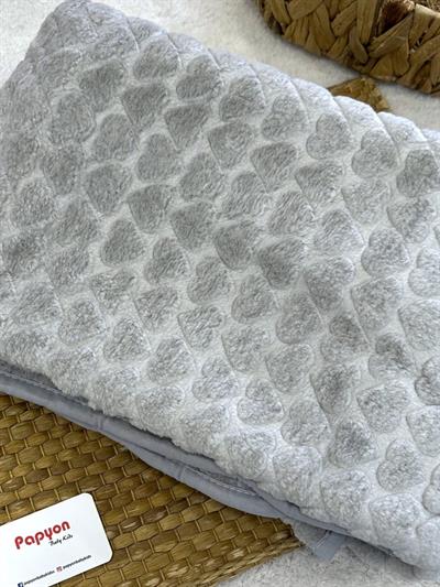 Kalp Kabartmalı Bebek Peluş Battaniye (100x120 Cm)