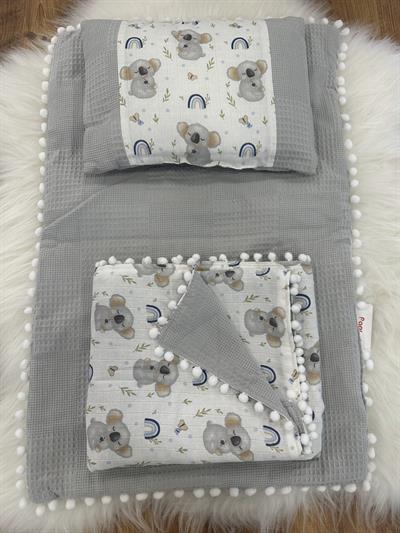 Koala Baskılı Müslin Pike Alt Açma Battaniye Yastık 3lü Set