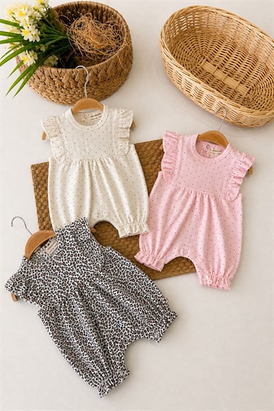 Kalp Leopar Desenli Fırfırlı Kız Bebek 3lü Şort Tulum (0-3 Ay)