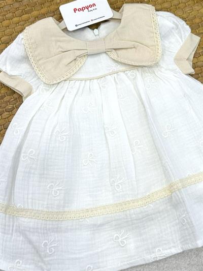 Fiyonk Yakalı Nakışlı Dantelli Kız Bebek Müslin Elbise (6-9/9-12/12-18/18-24 Ay)