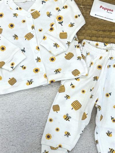 Arı Desenli Fitilli Önden Çıtçıtlı Uniseks Bebek Pijama Takımı (0-3/3-6/6-9 Ay)