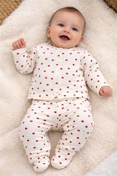 Kalp Desenli Raporlu Önden Çıtçıtlı Kız Bebek Pijama Takımı (0-3/3-6/6-9 Ay)
