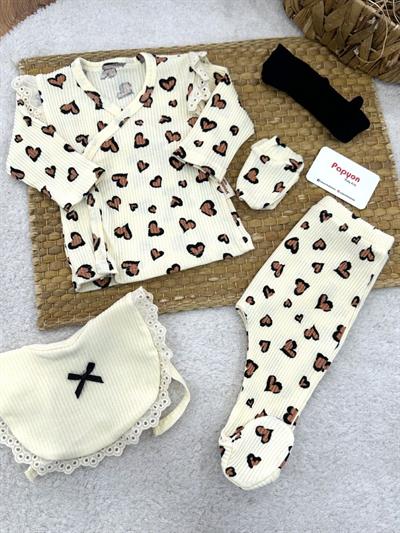Kalp Desenli Güpürlü Fitilli Yenidoğan Kız Bebek 5li Zıbın Set