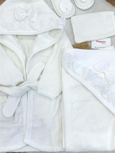 Fiyonklu Güpürlü Kız Bebek 4lü Havlu Bornoz Set 0-3 Yaş