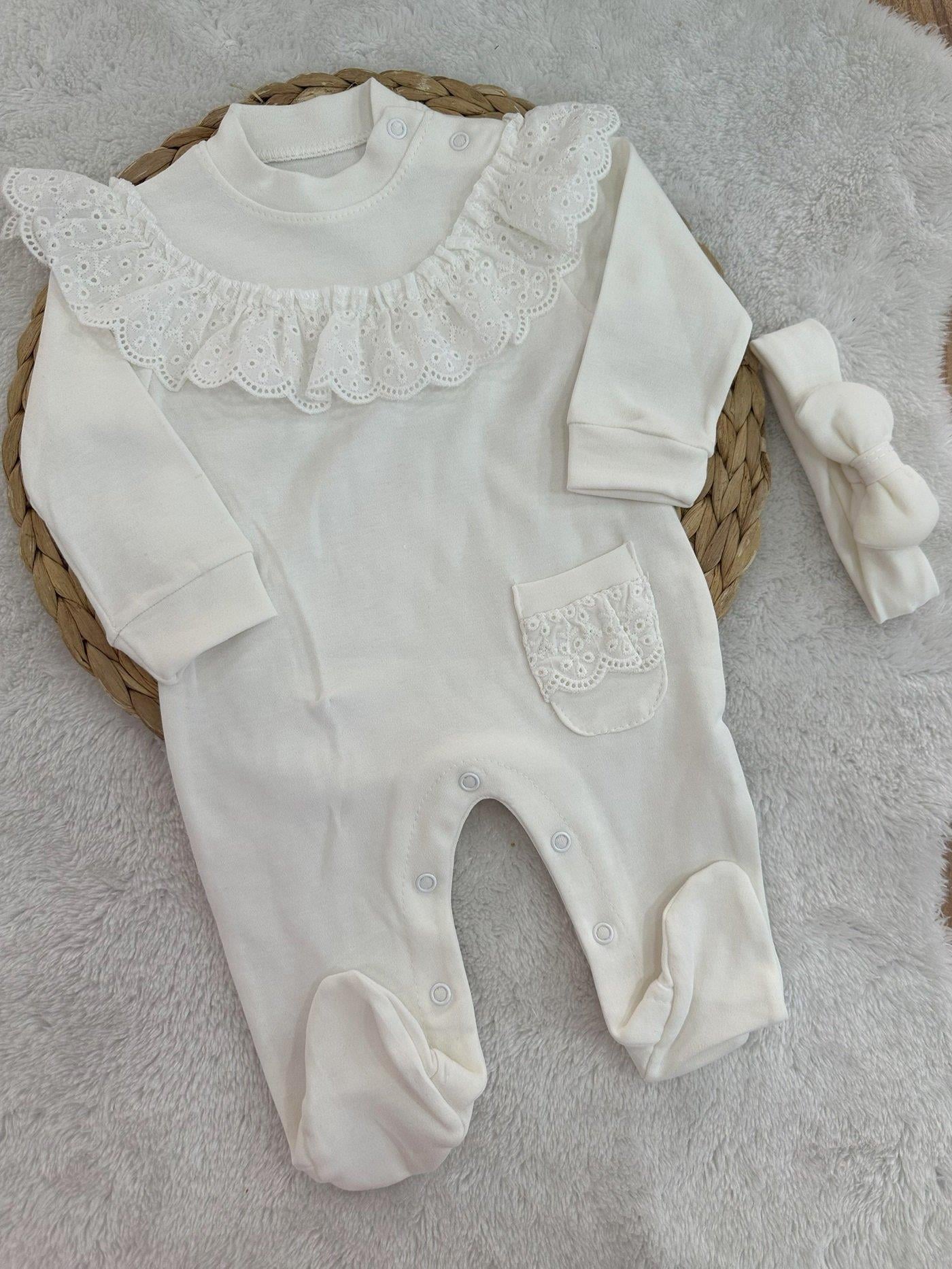 Güpürlü Cepli Kız Bebek Tulum 0-3/3-6/6-9 Ay