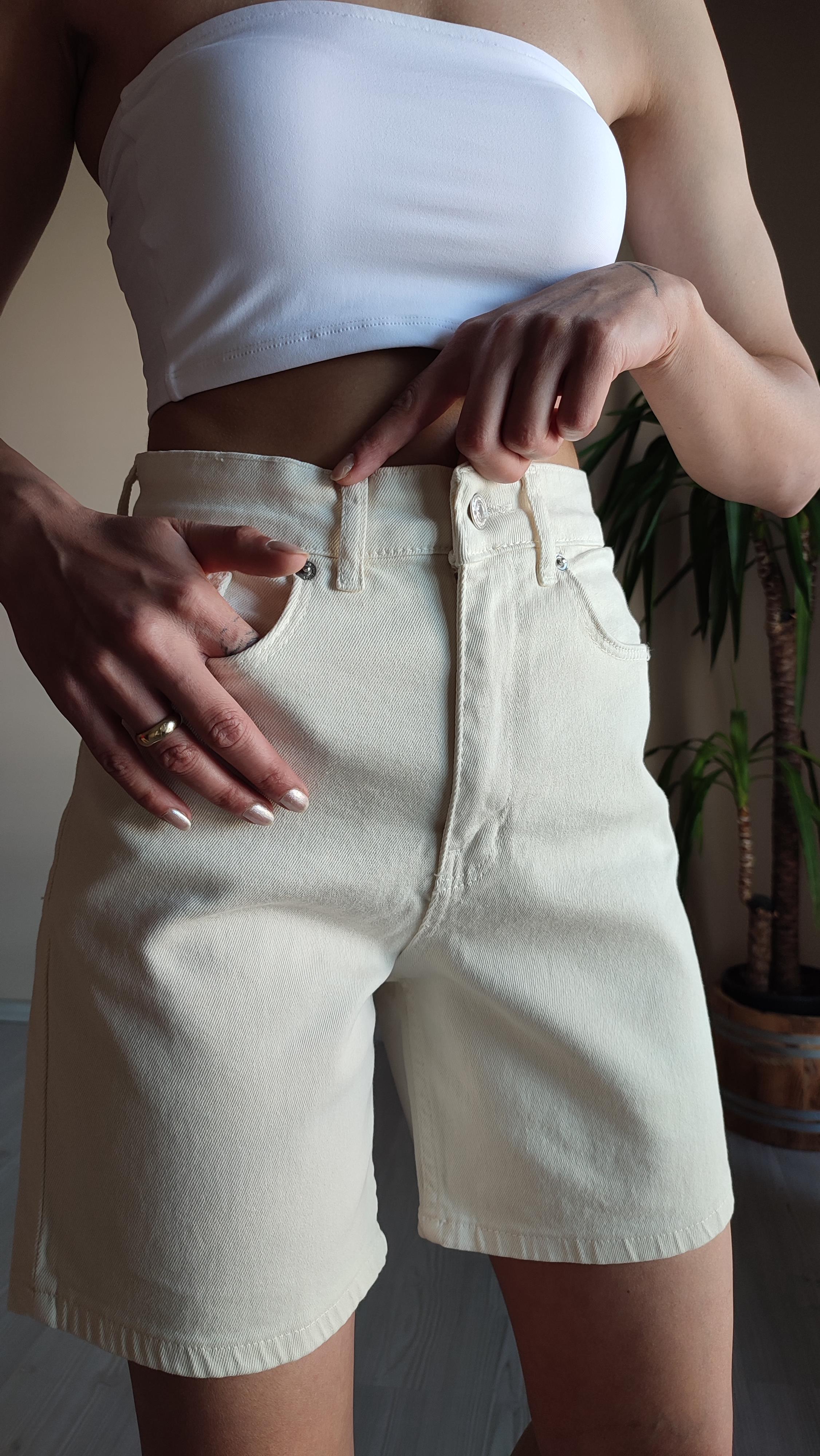 Ekru şehir boy Şort