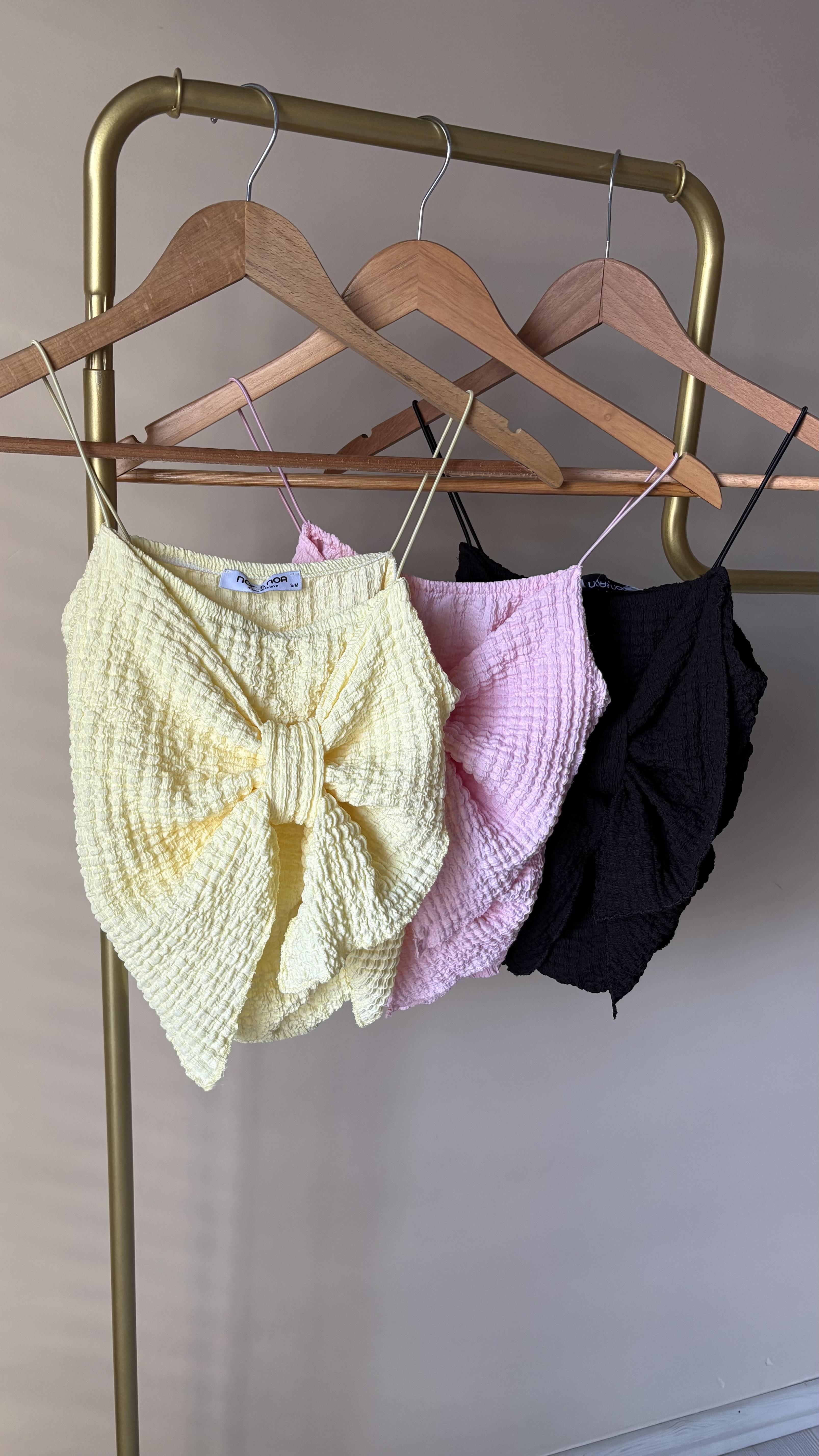 Fiyonklu Gofree Likralı Bluzlar