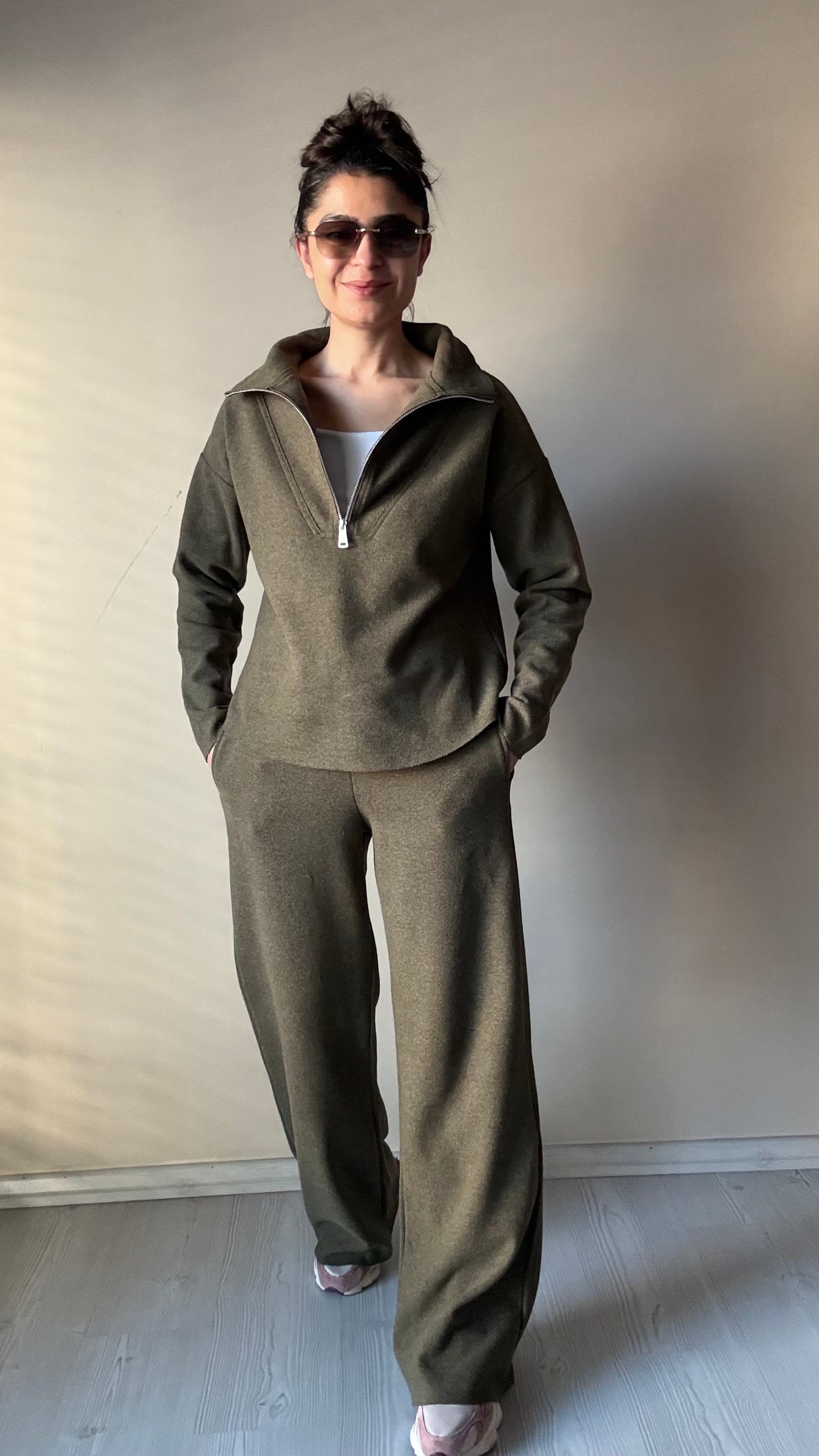 Haki yeşil Selanik Takım