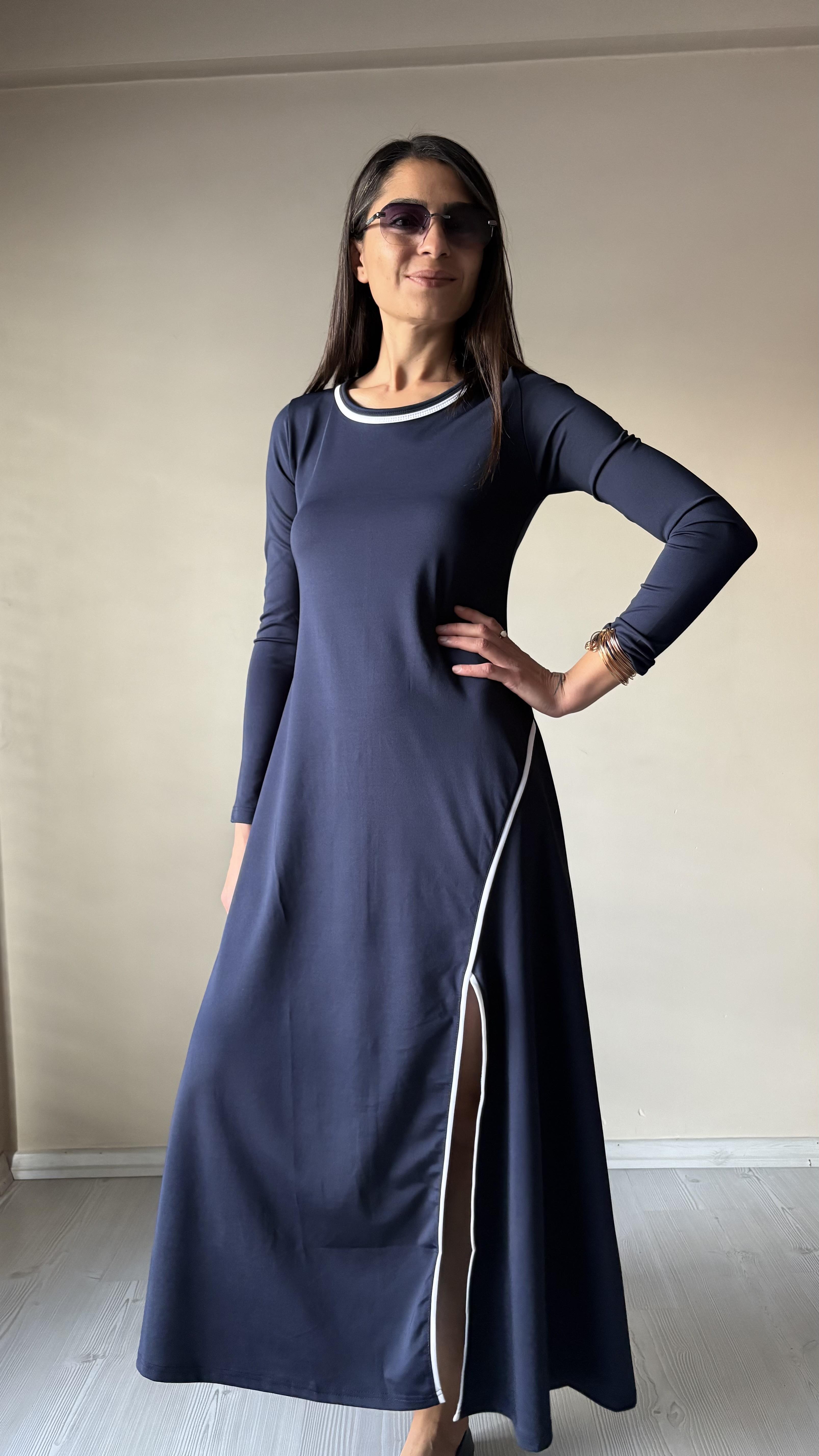 Lacivert Dalgıç Yaka Biyeli Elbise 