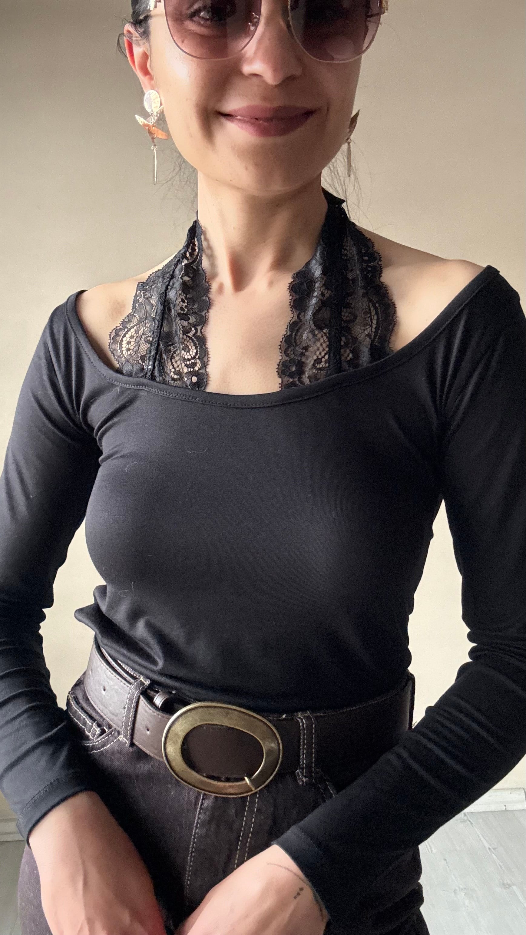 Siyah Yaka Dantel Ense Bağlamalı body