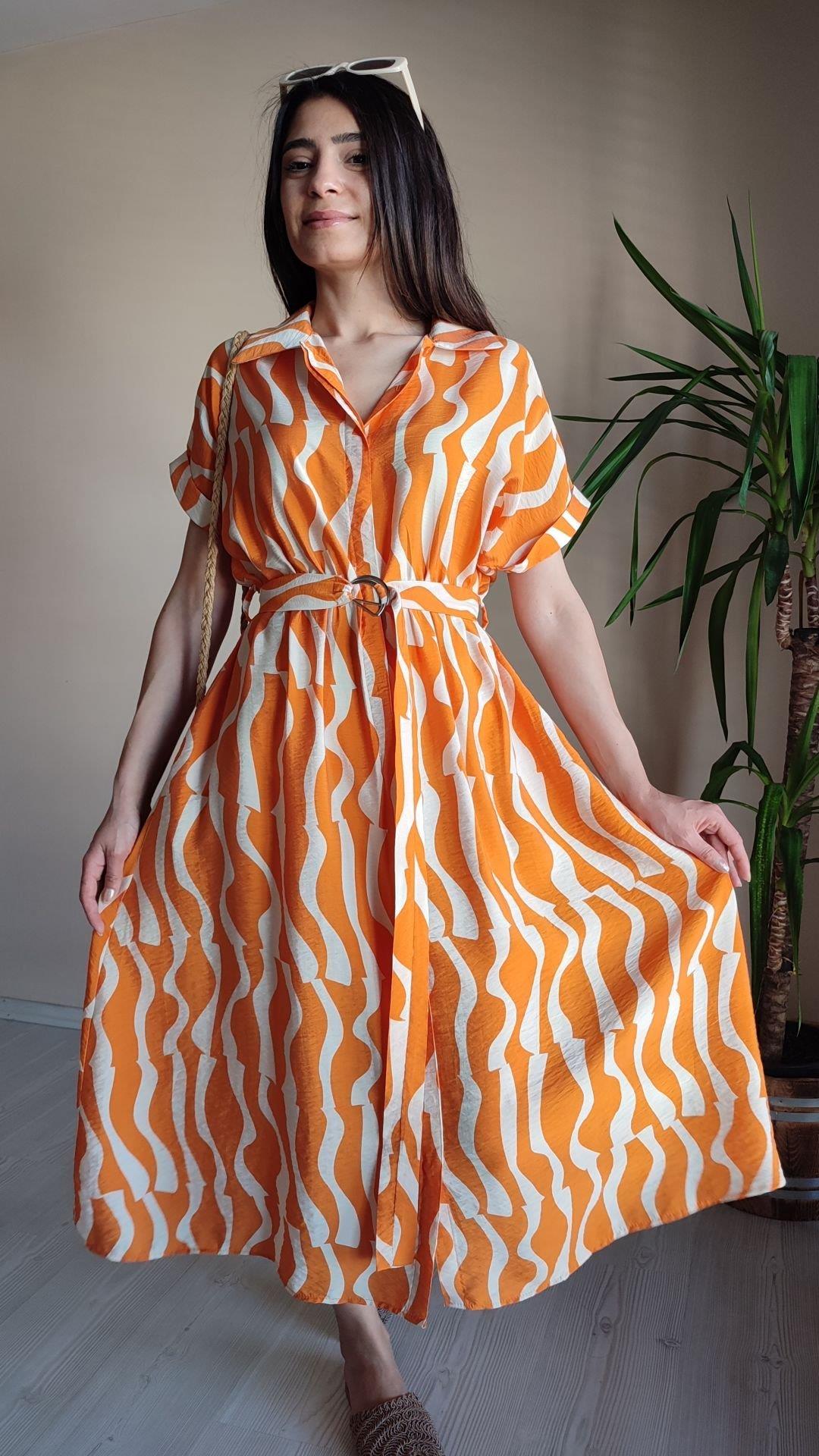 Turuncu Gömlek Yaka Düğmeli Elbise