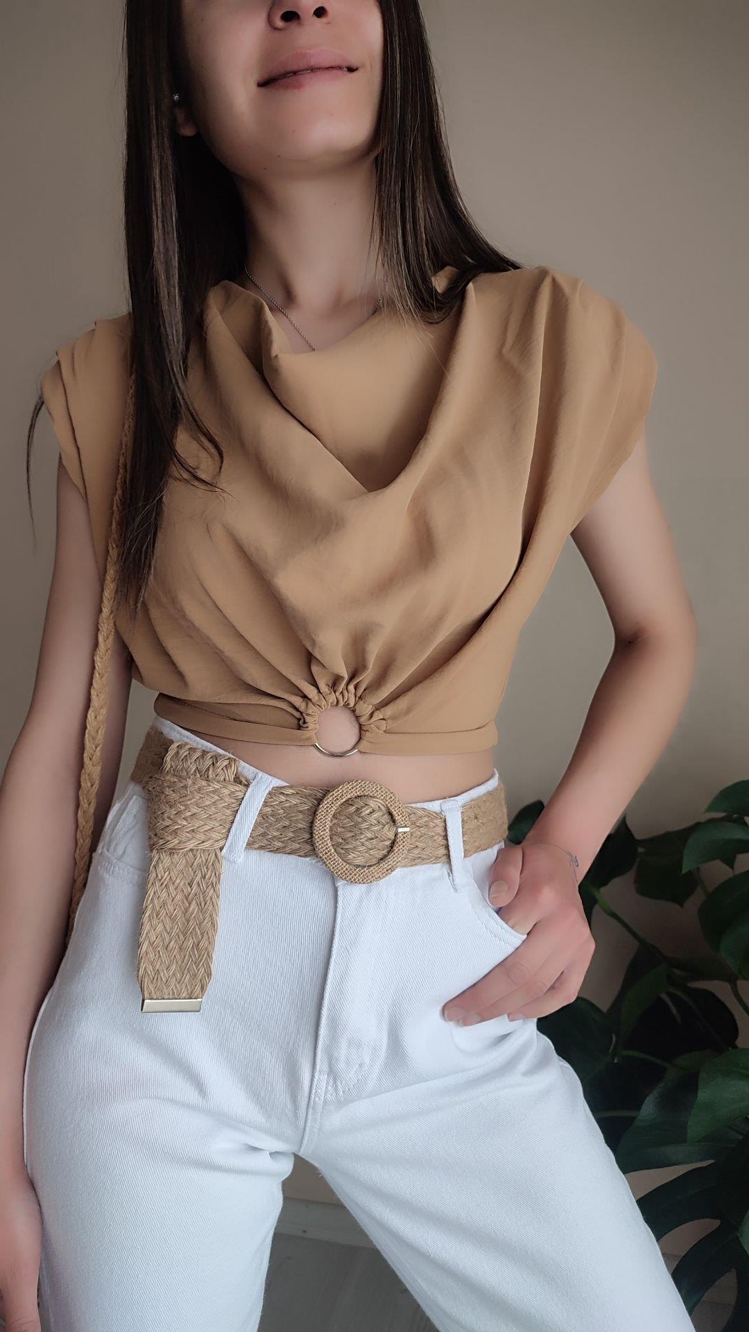 Vatkalı degaje yaka metal detaylı crop bluz