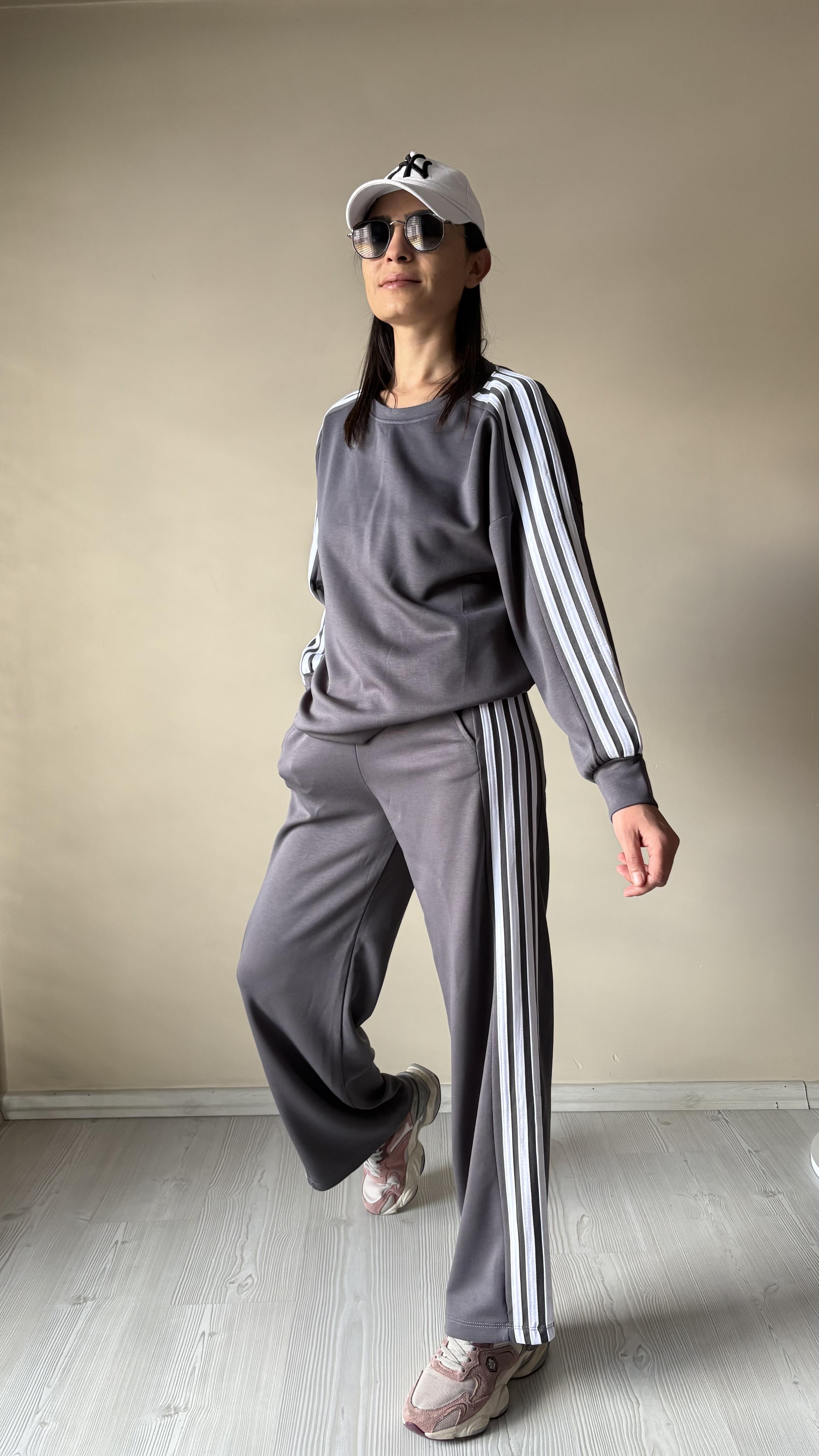 Yan şeritli Gri Takım 