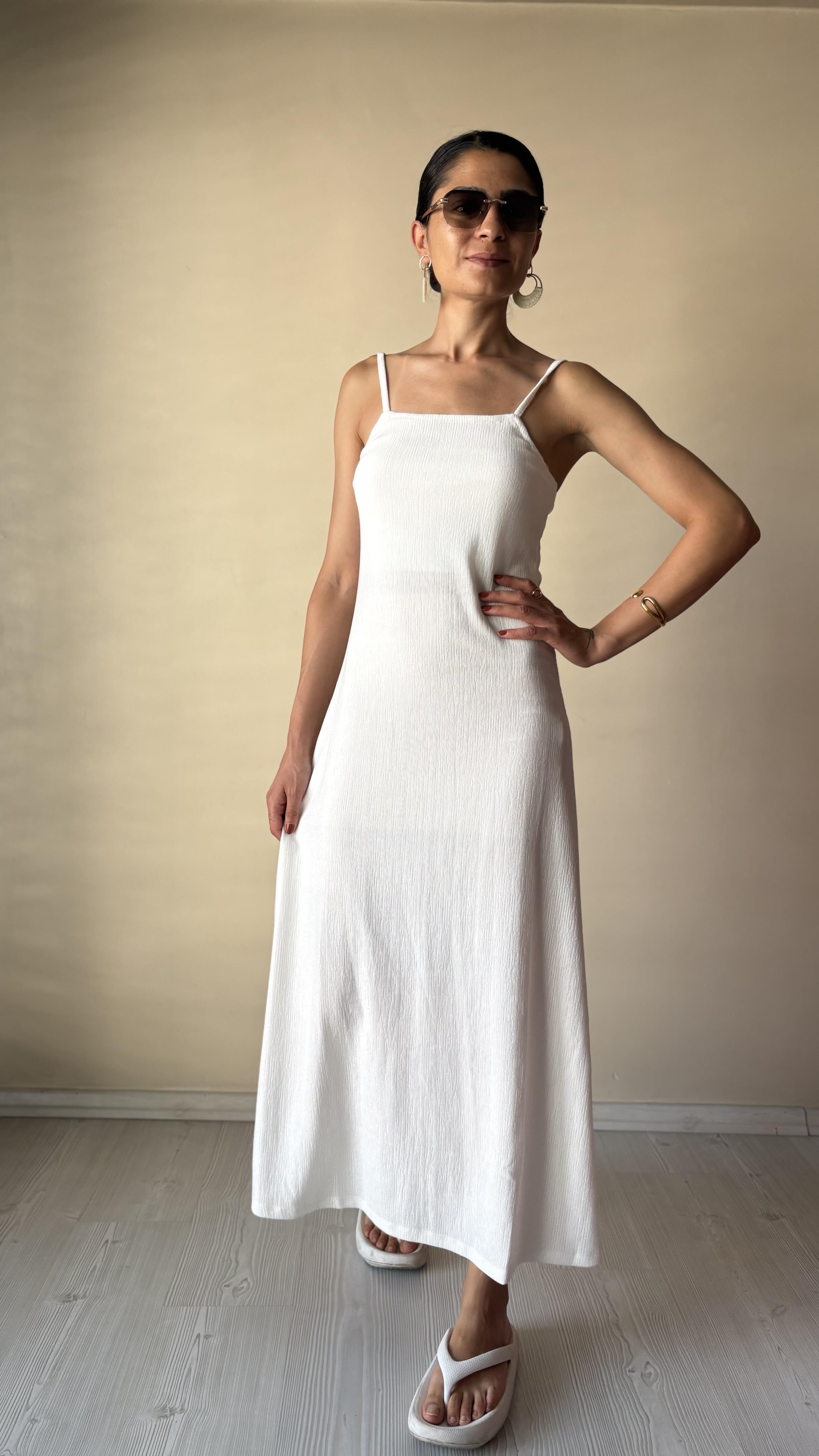 Beyaz Elegant Elbise 