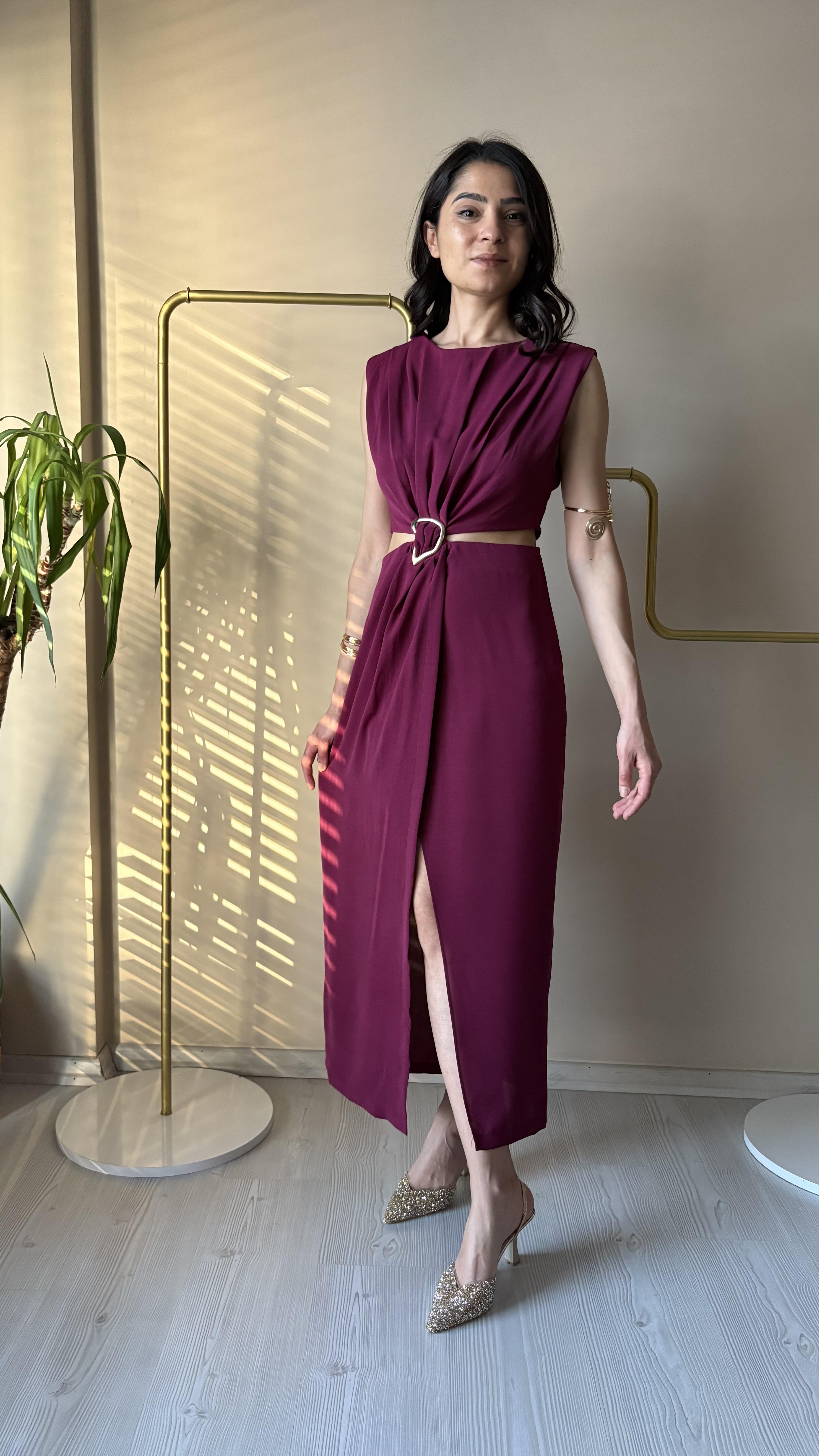 Bordo Dekolteli Elbise