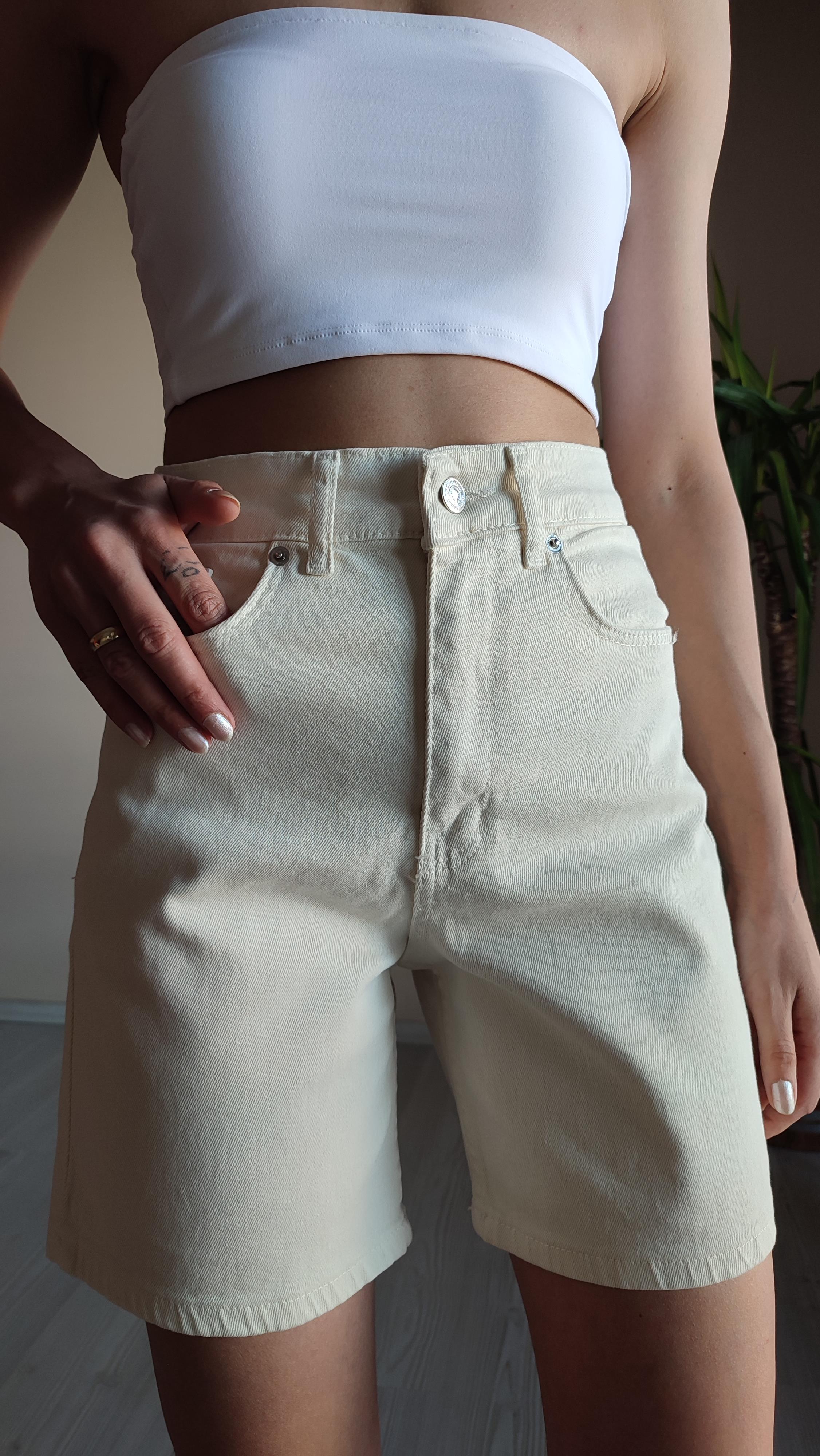 Ekru şehir boy Şort
