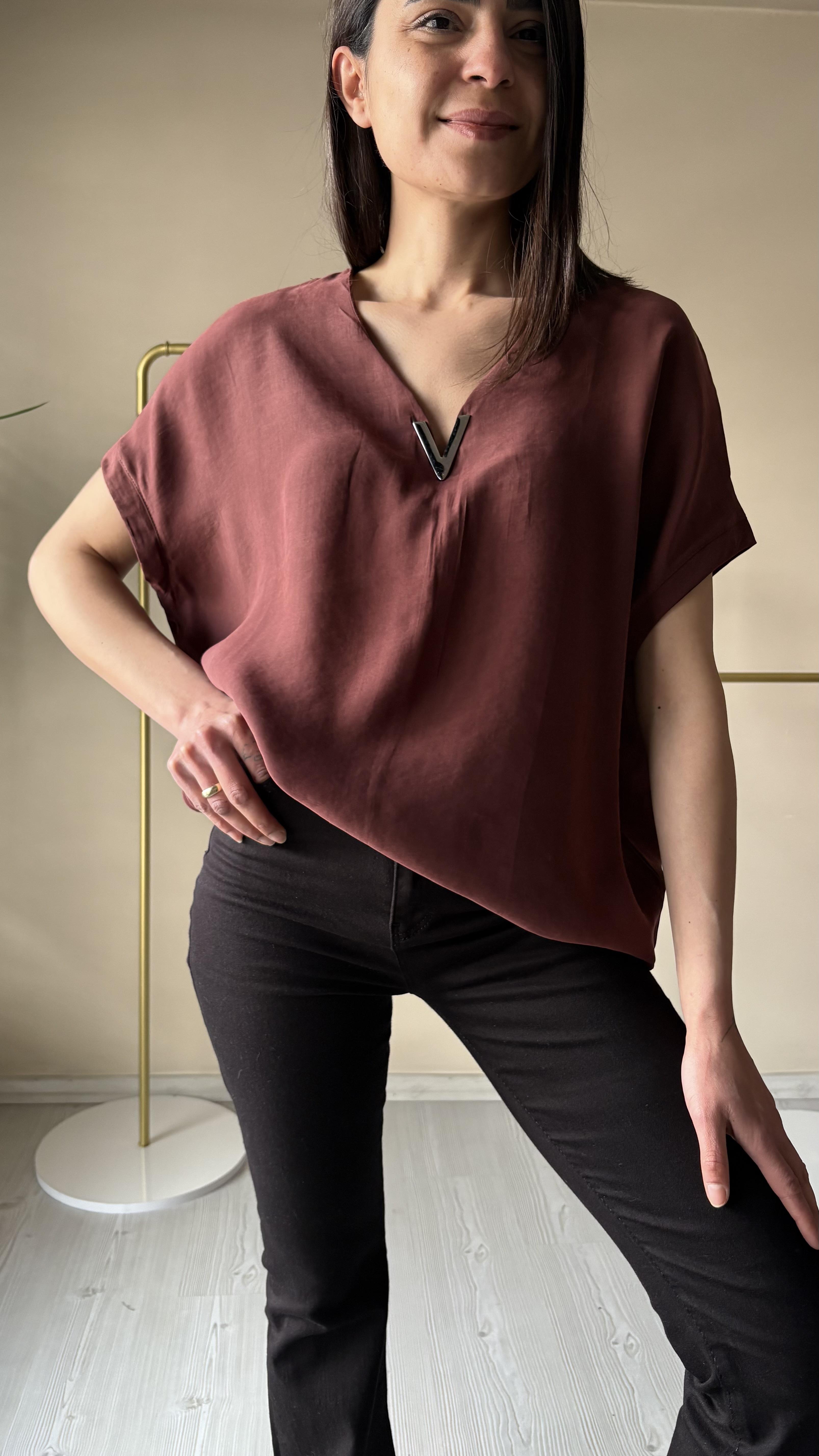 Kahve metal V yaka Modal Bluz