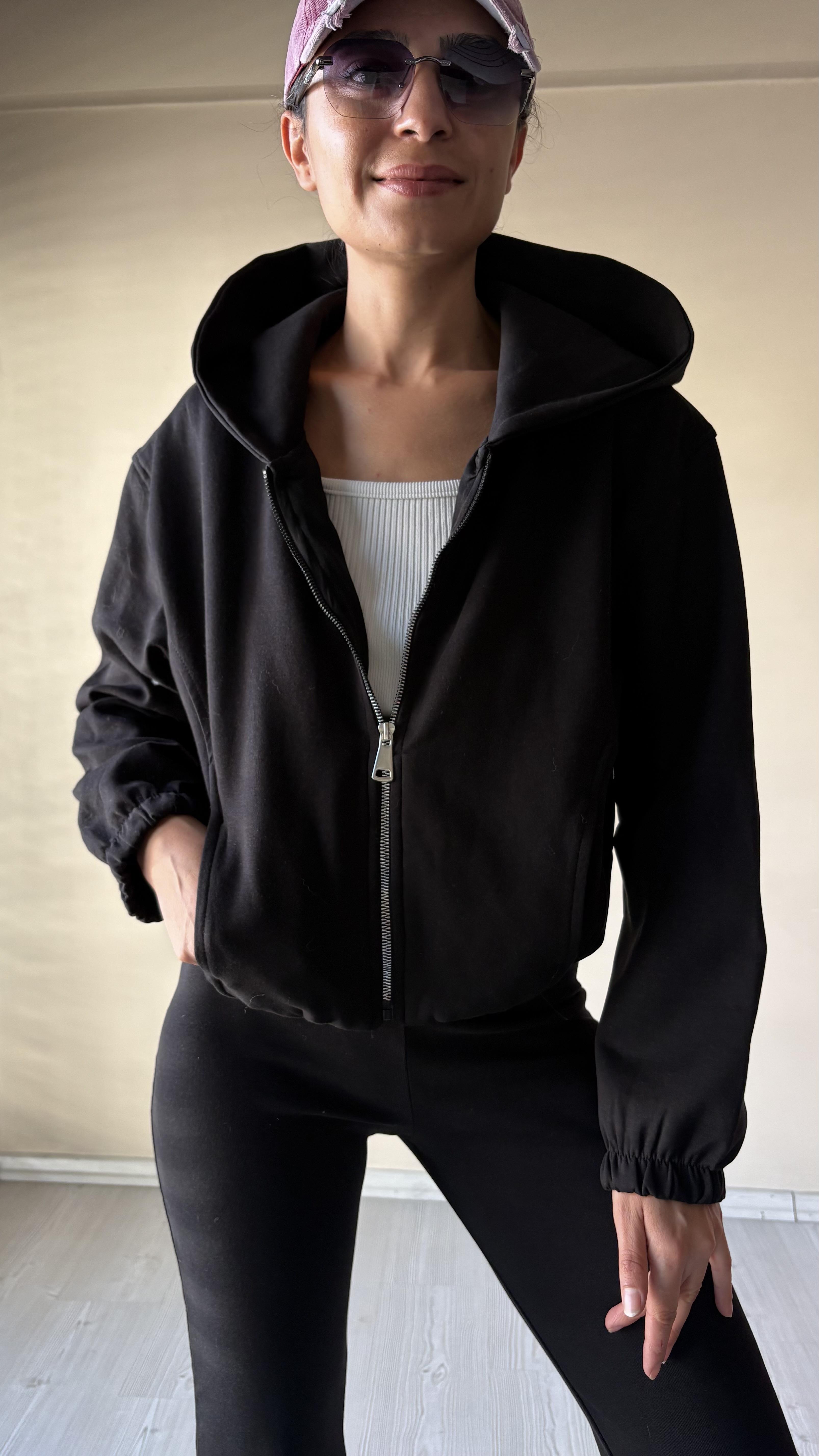 Kapşonlu Sweat Ceketler