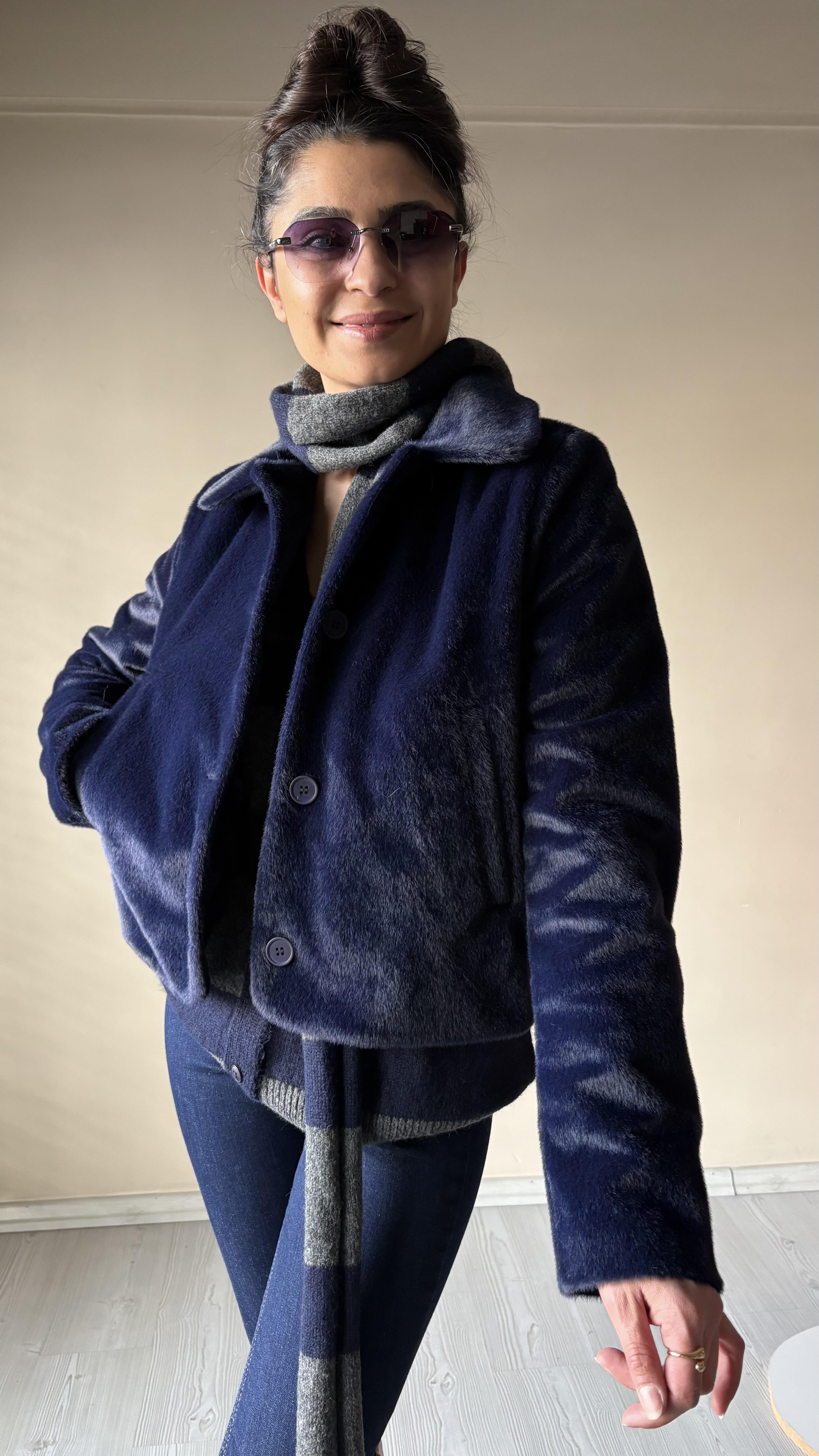 Lacivert Astarlı Ceket