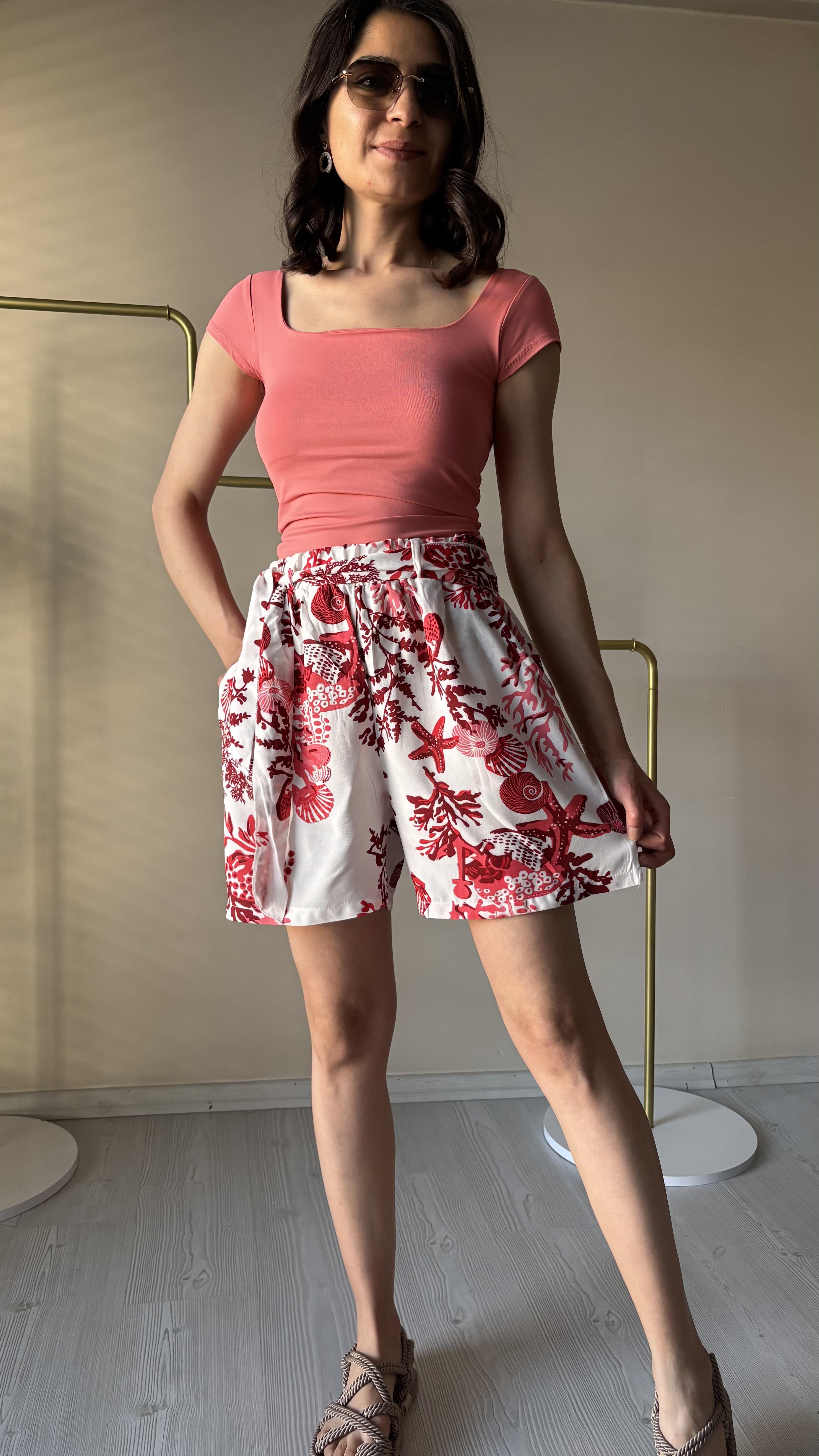 Mercan Denizaltı Desenli dokuma şort 