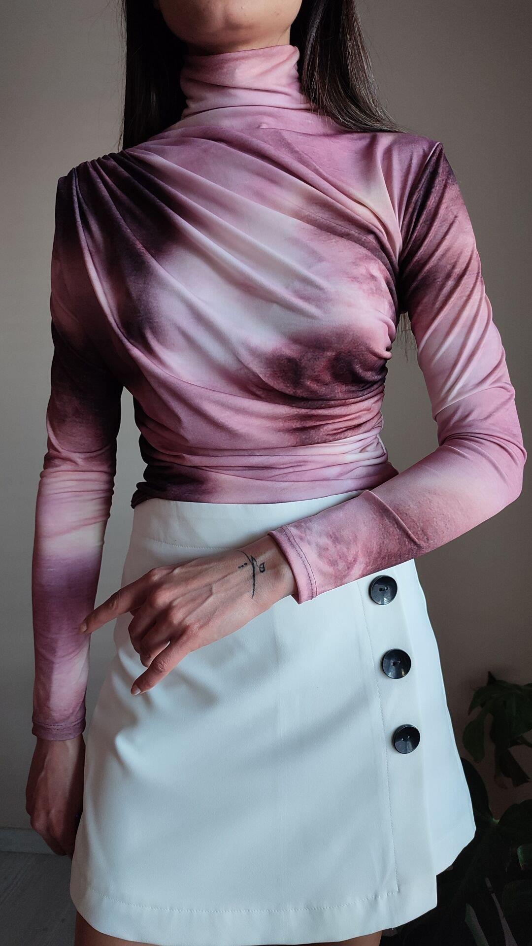 Pembe batik desen drapeli bluz