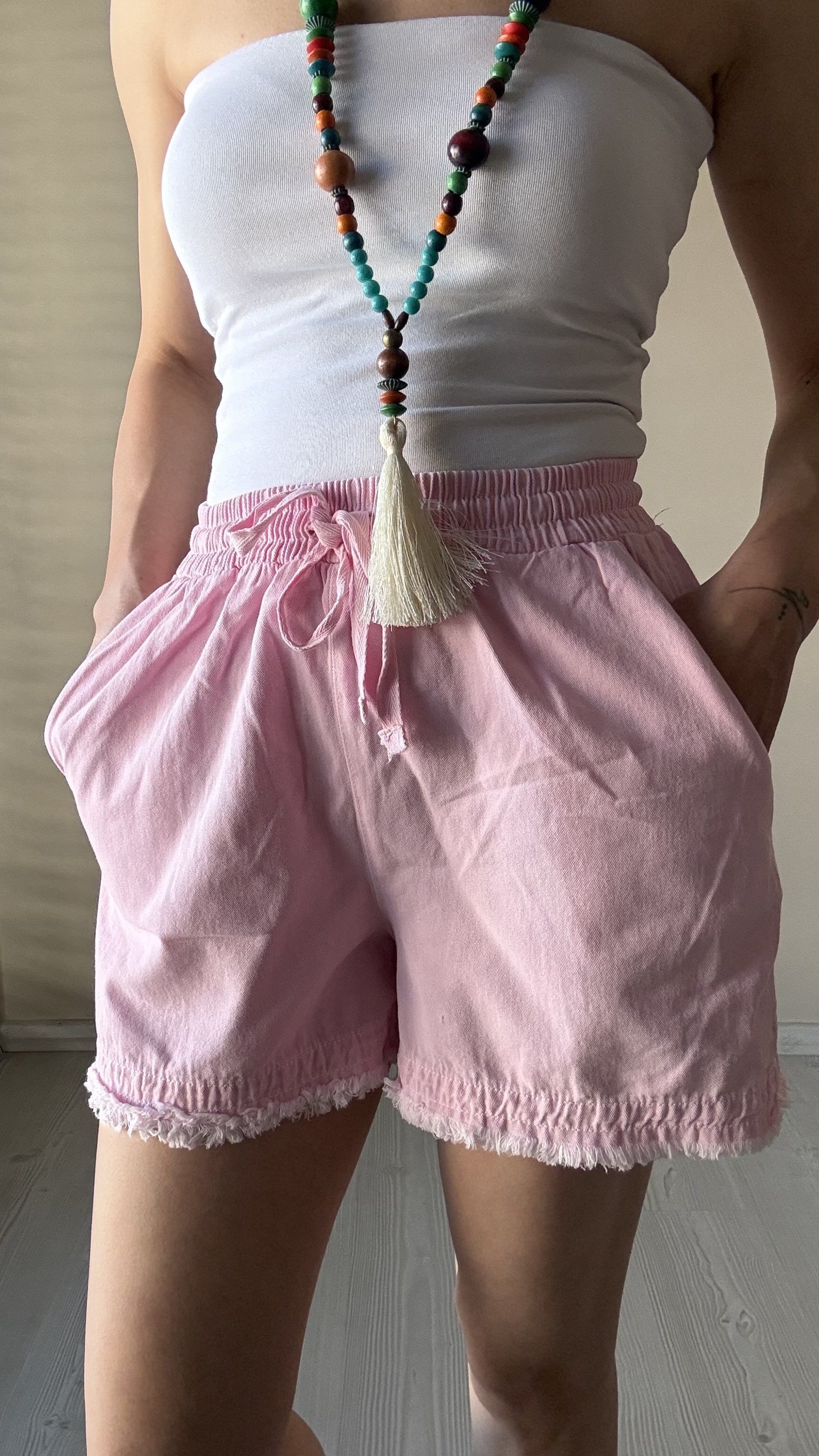 Pembe Gabardin Şort 