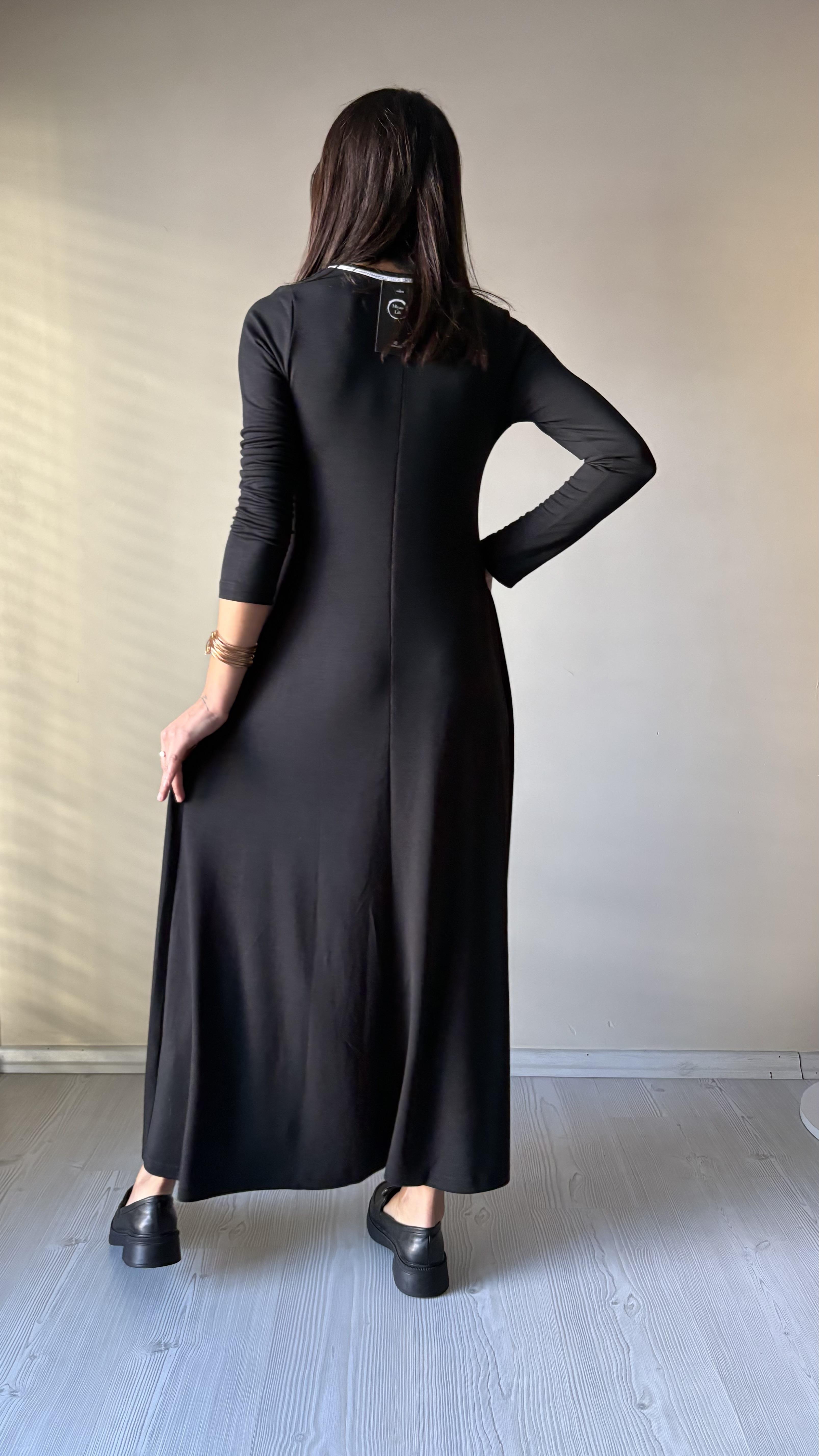 Siyah Dalgıç Yaka Biyeli Elbise