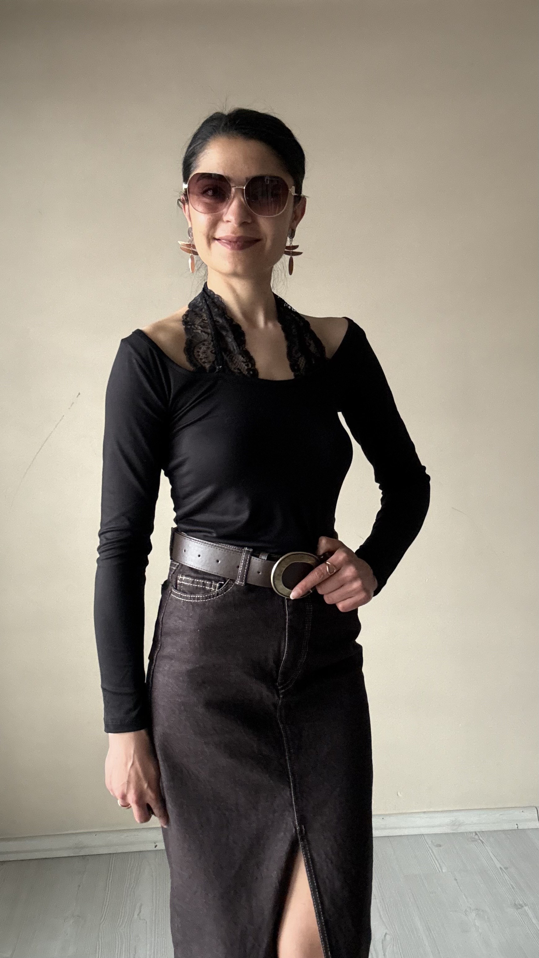 Siyah Yaka Dantel Ense Bağlamalı body