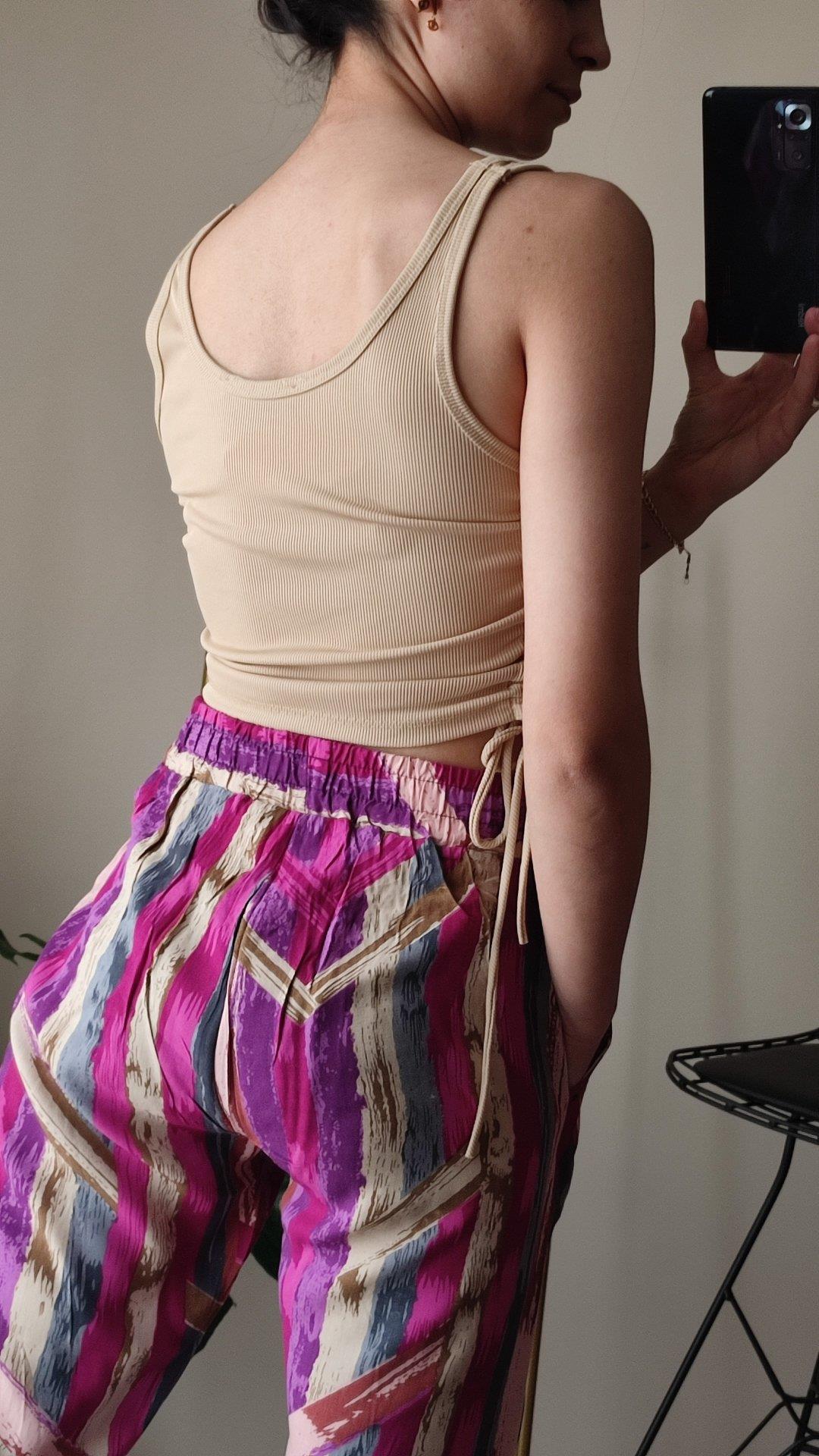 Yanlardan büzmeli CROP BLUZ