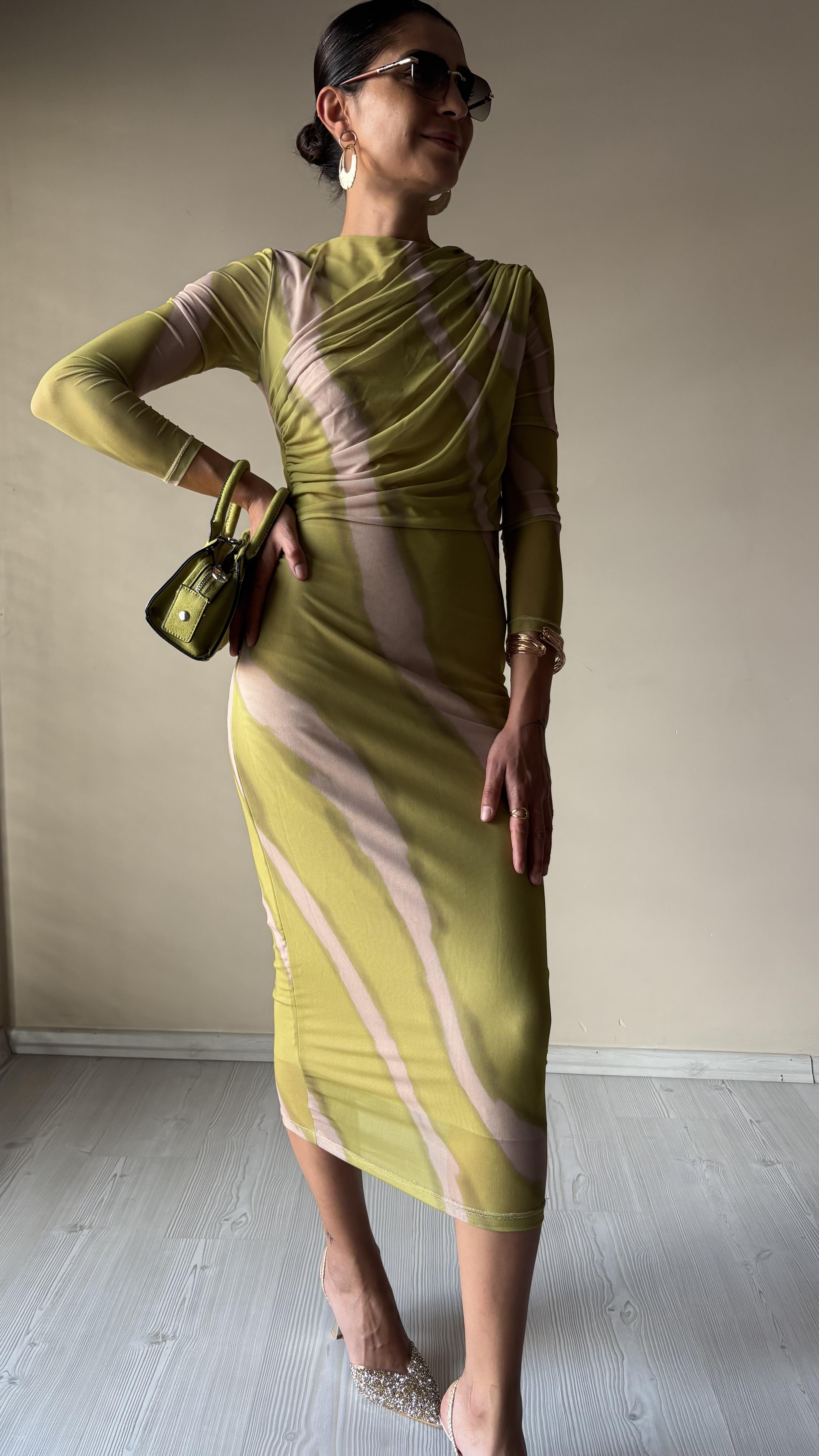 Yeşil Drapeli Tül Elbise 