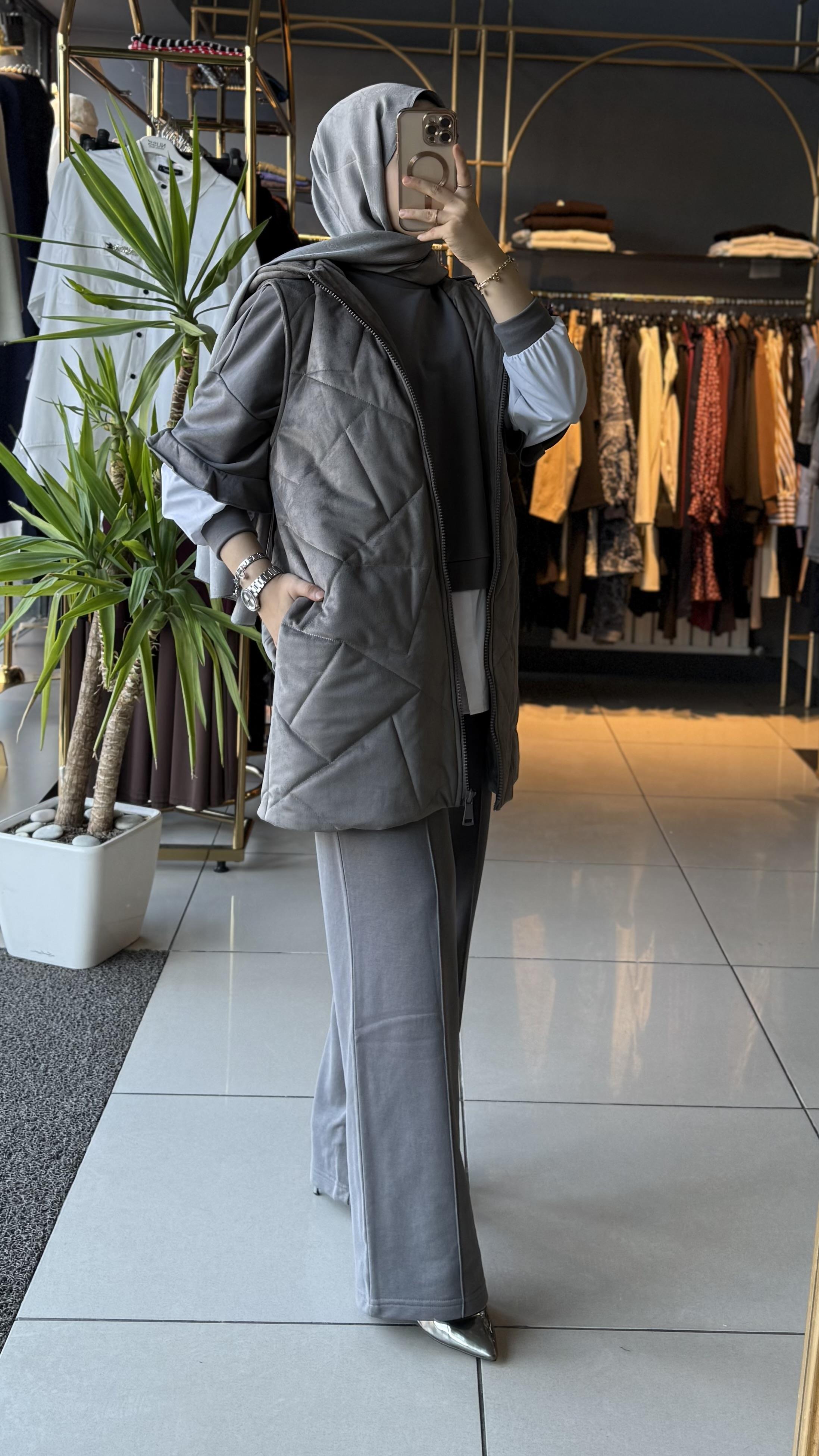 YEŞİM ÖZCAN SÜET YELEK GRİ 