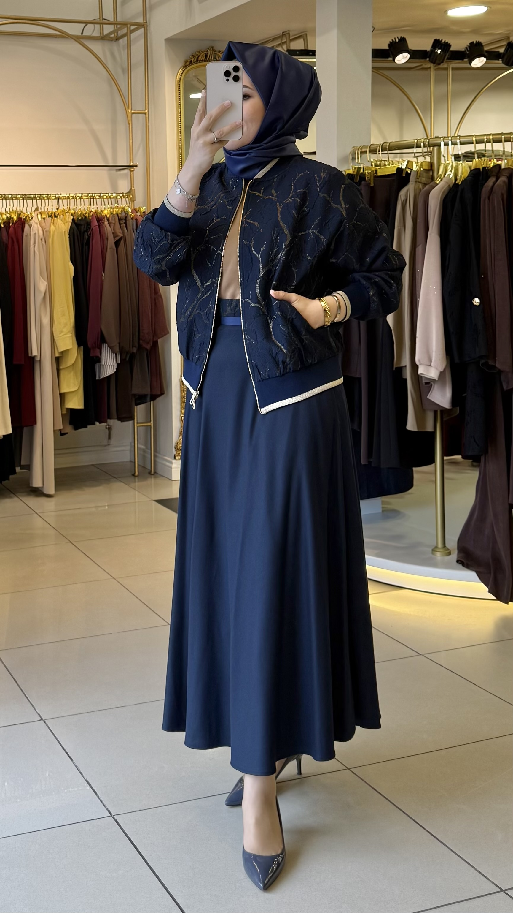 YEŞİM ÖZCAN TAKIM 