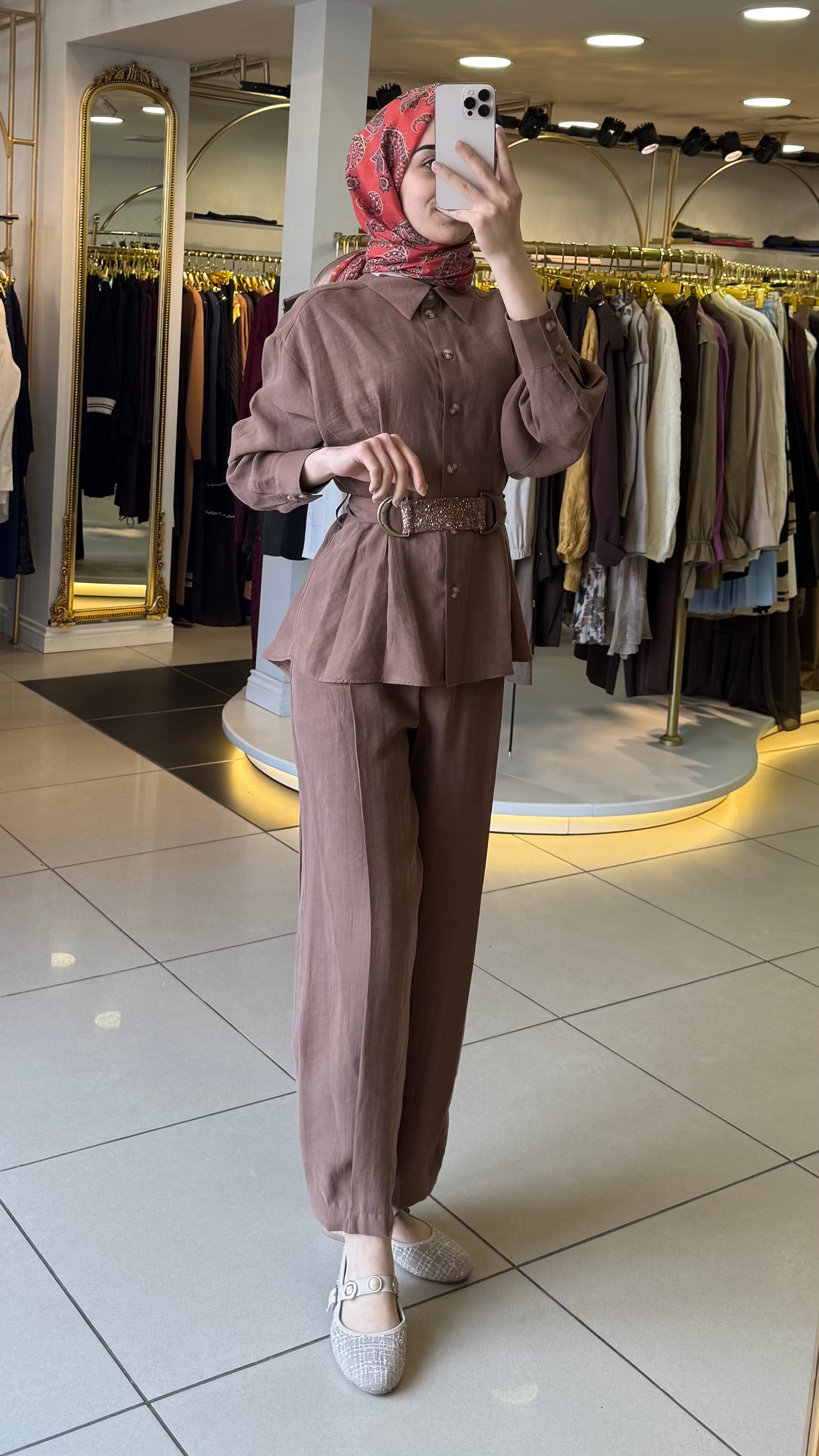 YEŞİM ÖZCAN TAKIM