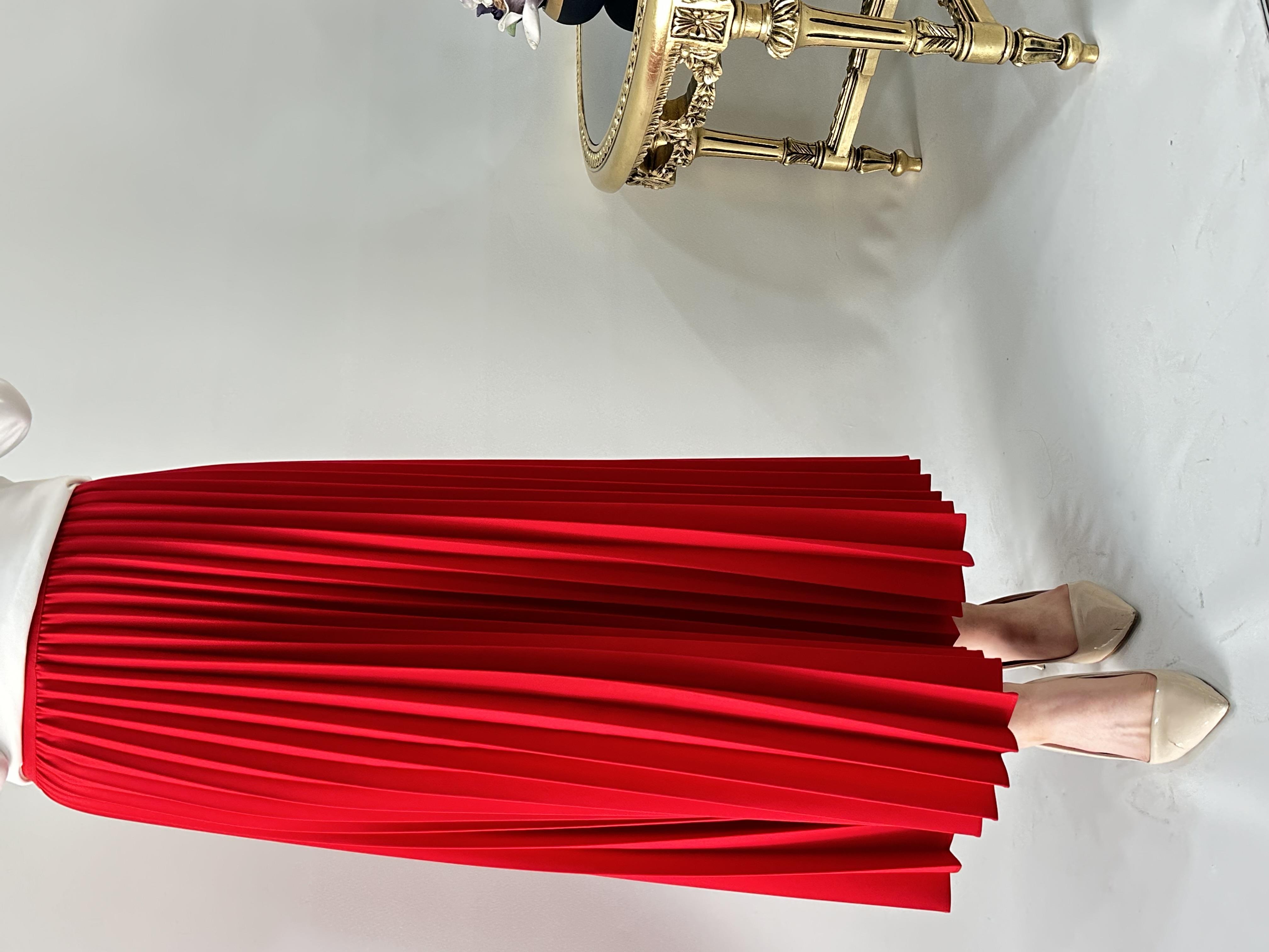 İNVEE PİLİSELİ ETEK