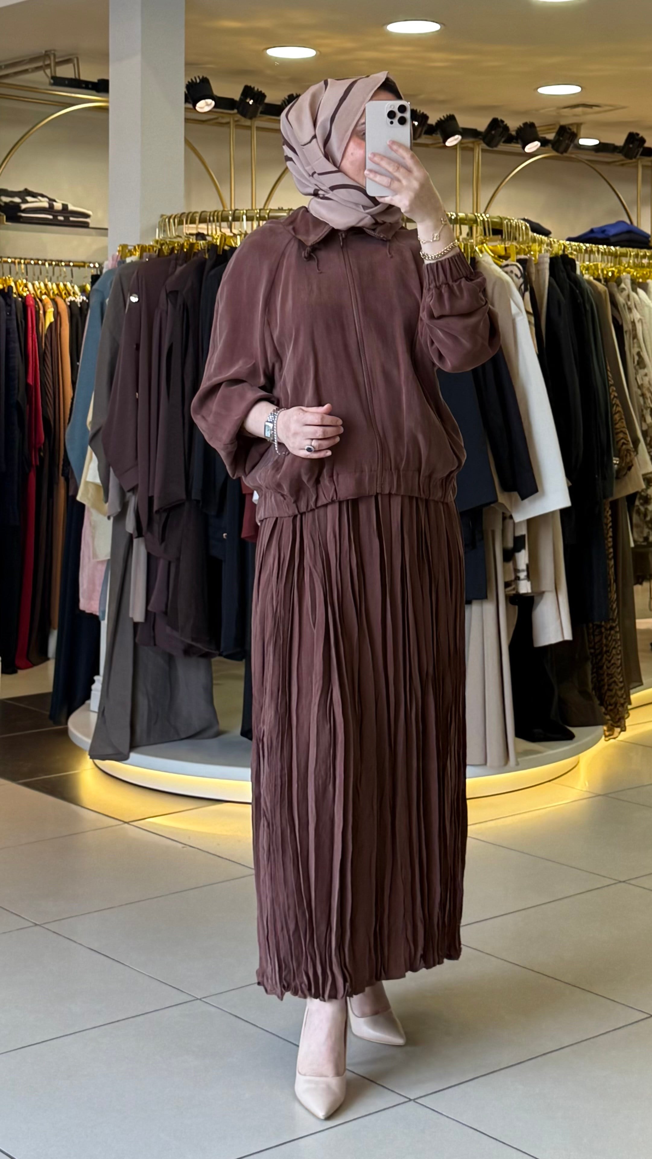 YEŞİM ÖZCAN TAKIM