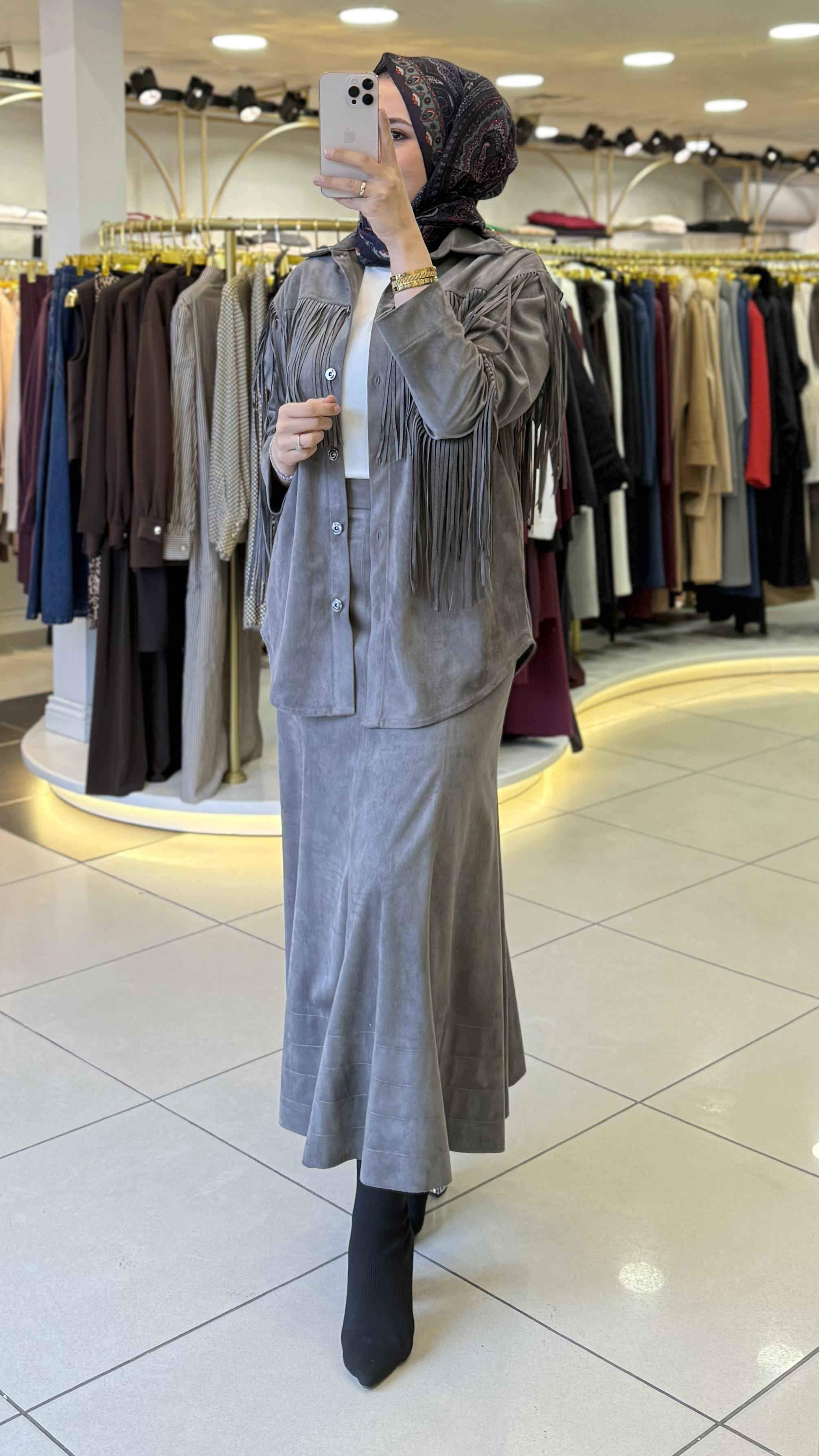 YEŞİM ÖZCAN TAKIM GRİ 