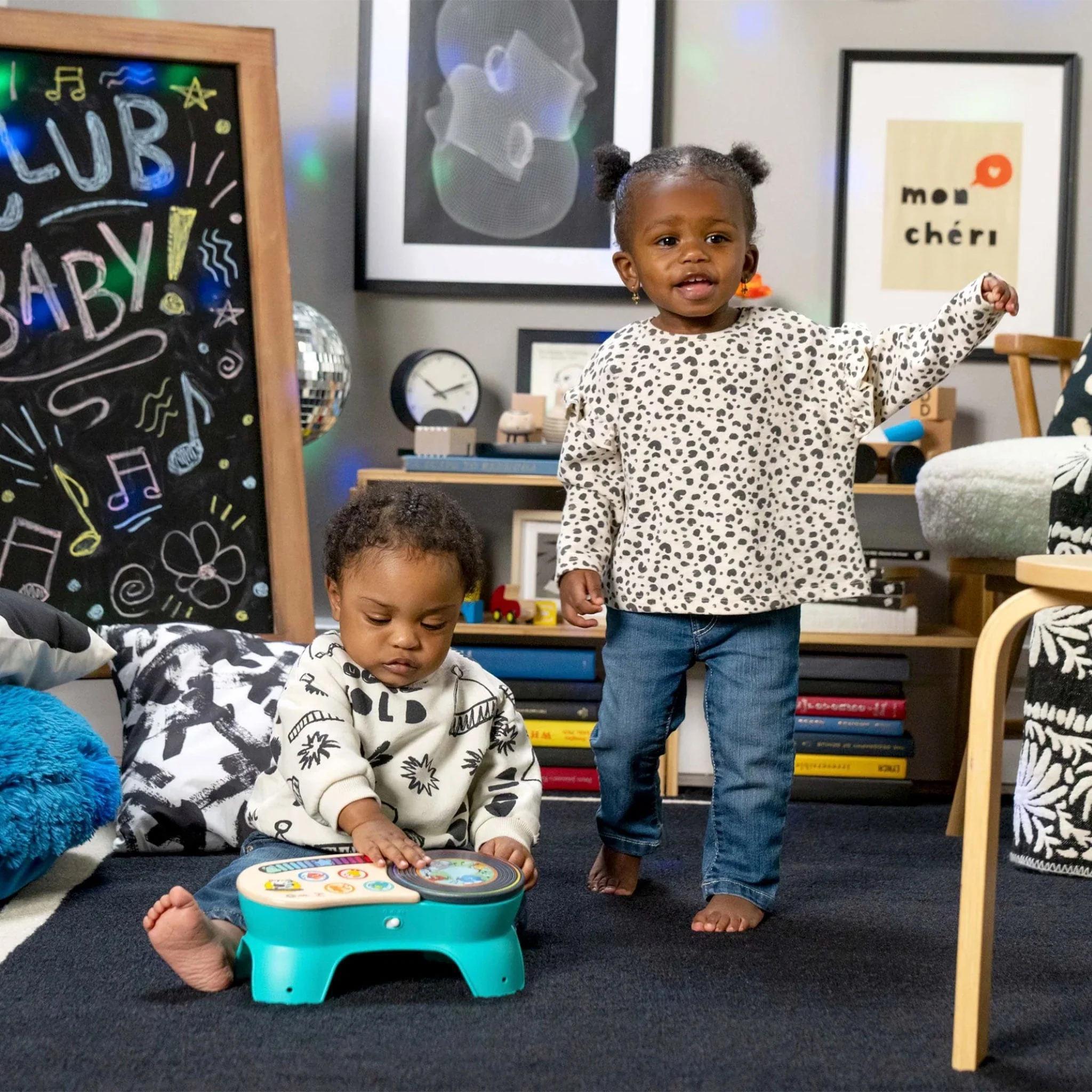 Baby Einstein Hape DJ Discovery Magic Touch Turntable - Ahşap Müzikli Oyuncak