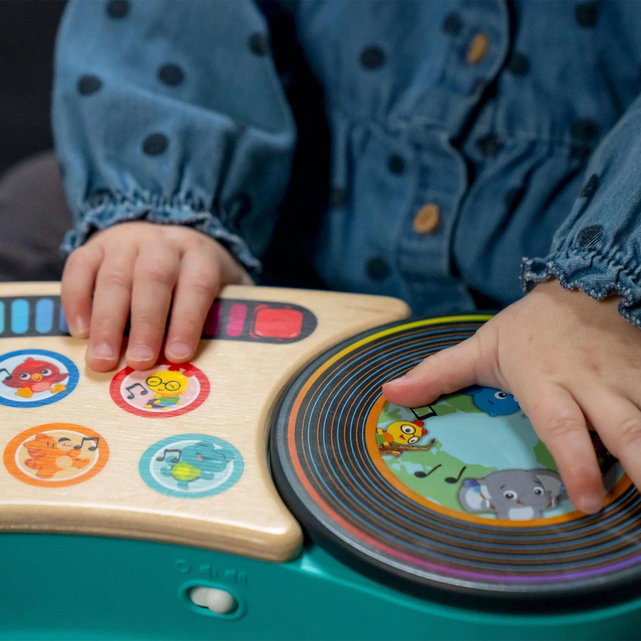 Baby Einstein Hape DJ Discovery Magic Touch Turntable - Ahşap Müzikli Oyuncak