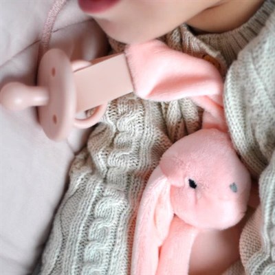 Oioi Emzikli Uyku Arkadaşı Pembe Tavşan (0Ay+)
