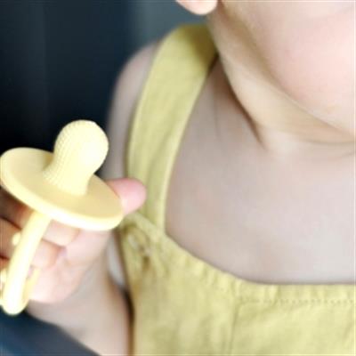 Oioi Gumy Silikon Diş Kaşıyıcı Mellow Yellow (3Ay+)