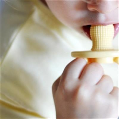 Oioi Gumy Silikon Diş Kaşıyıcı Mellow Yellow (3Ay+)