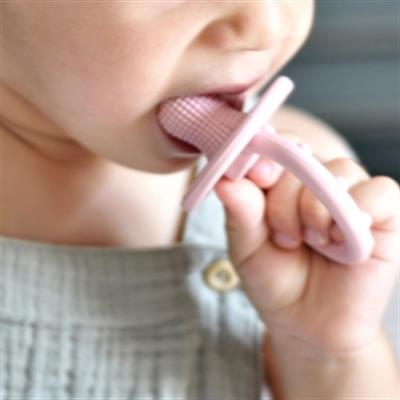 Oioi Gumy Silikon Diş Kaşıyıcı Pinky Pink (3Ay+)