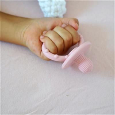 Oioi Gumy Silikon Diş Kaşıyıcı Pinky Pink (3Ay+)