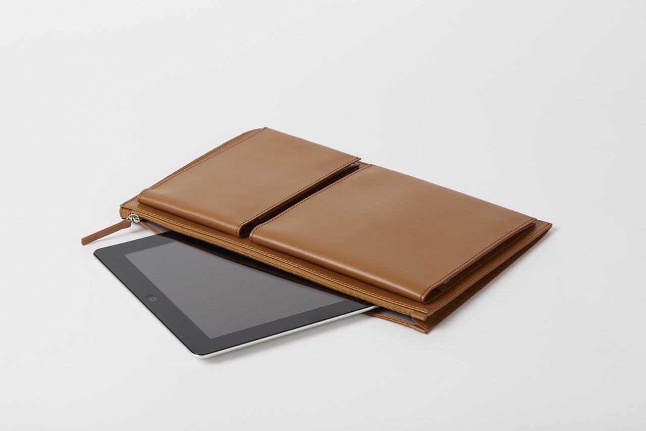 Lexon Flat 14 Laptop Kılıfı Kahverengi