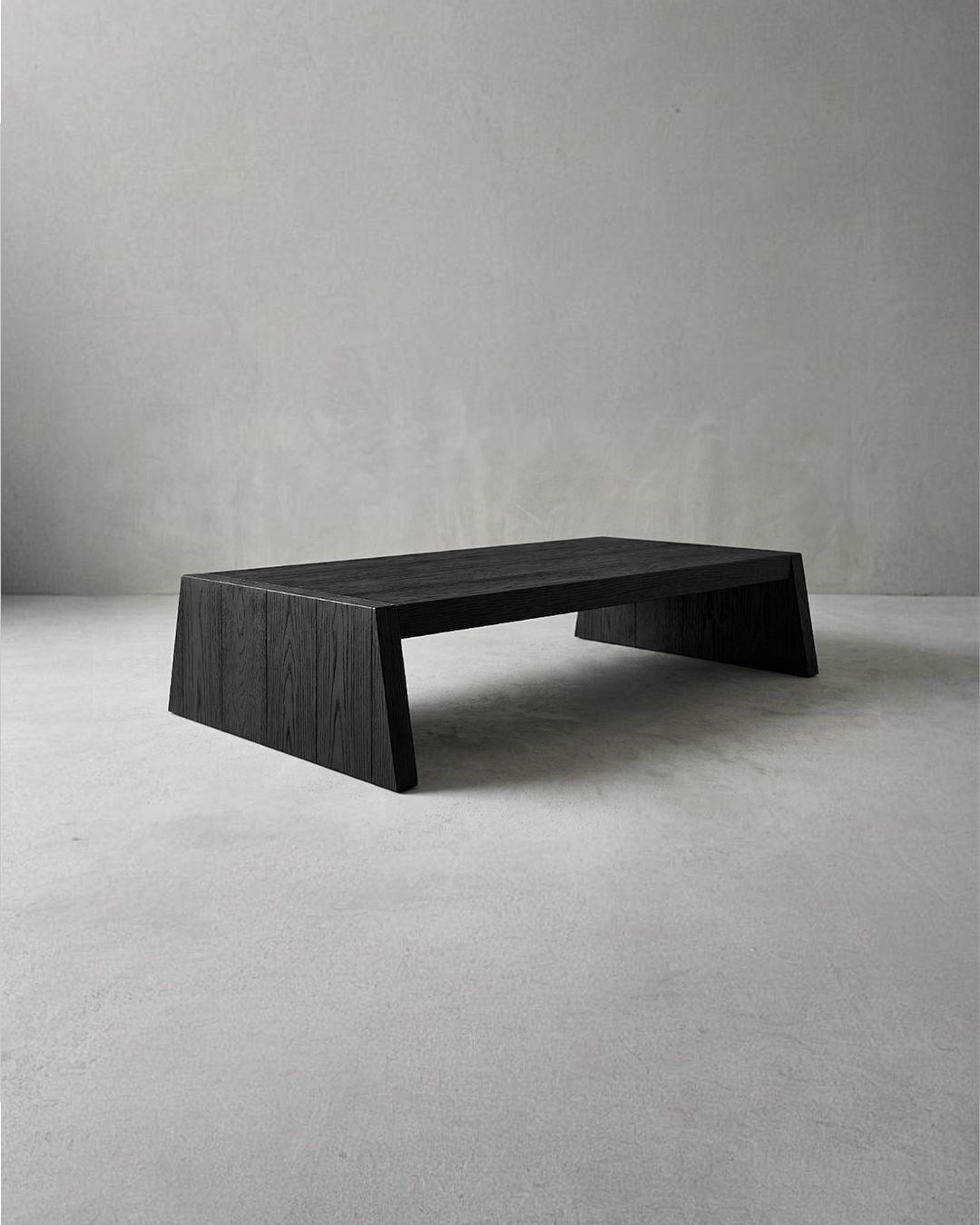 Agee Masif Meşe Bahçe Sehpası- Yakisugi El İşçiliği