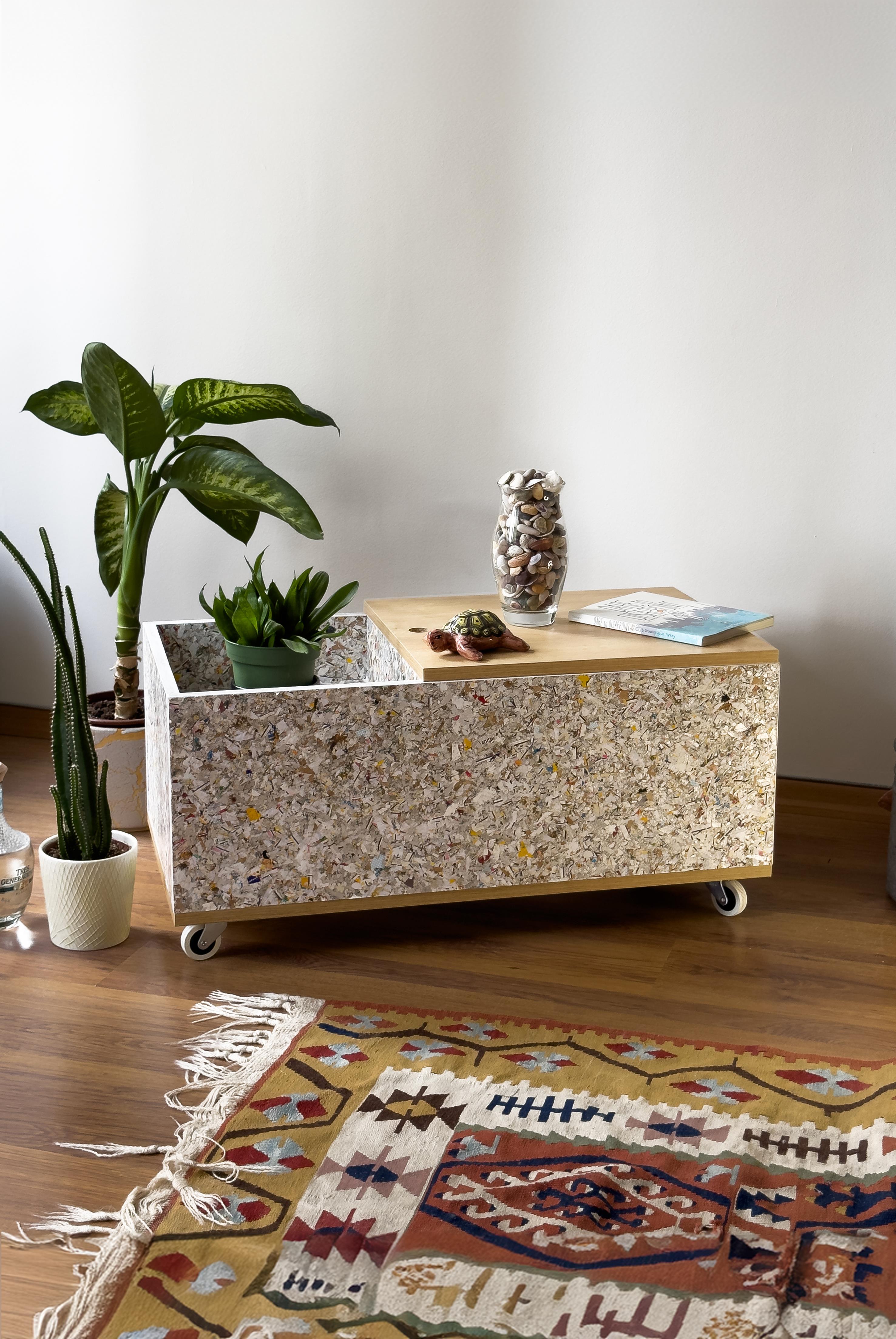 Bettie- Modüler Tekerlekli Orta Sehpa- Saklama Alanlı - Geri Dönüşüm Kompozit Panel (RCP)