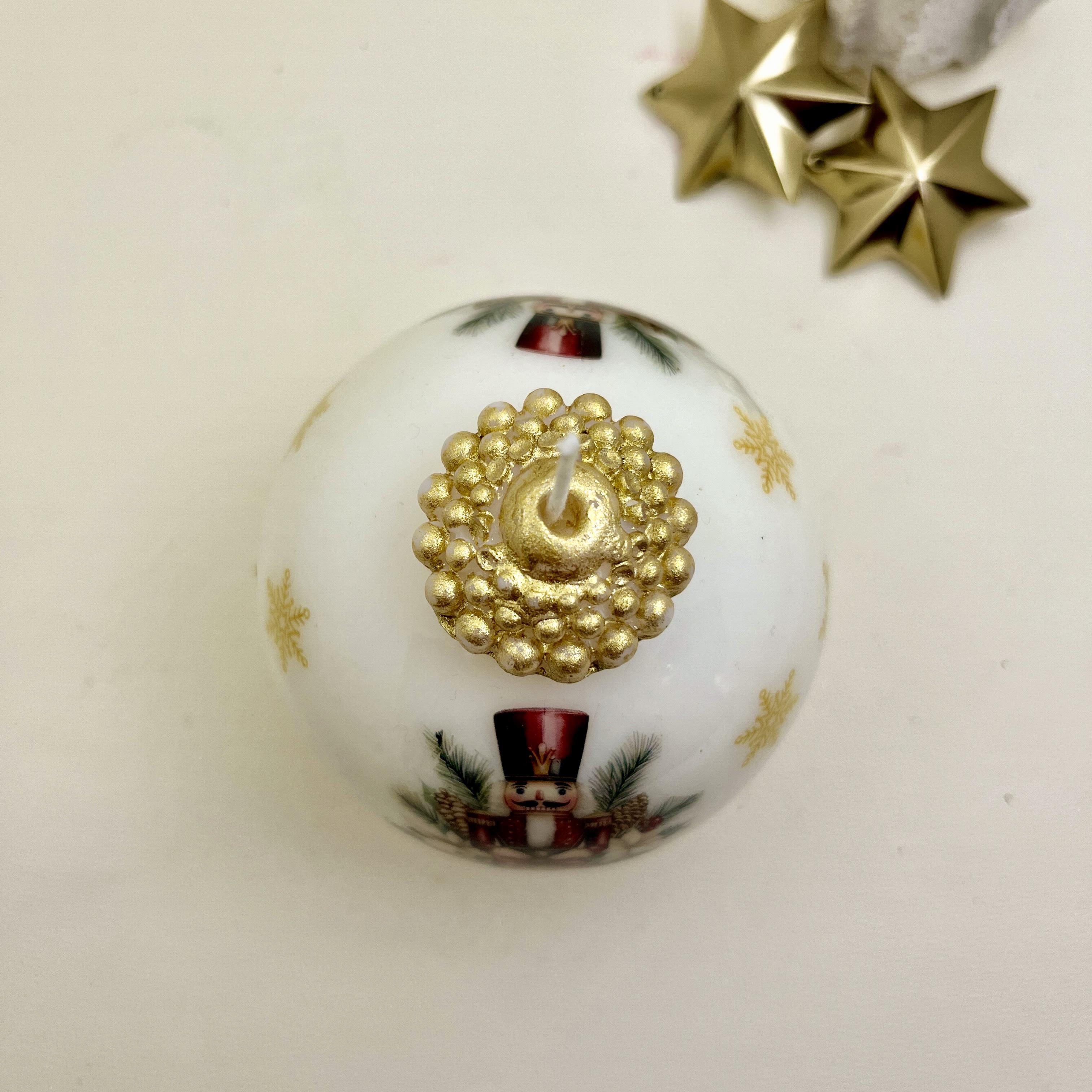 El Yapımı Yılbaşı Mumu – Nutcracker (Fındıkkıran) Desenli Soya Wax Dekoratif Mum